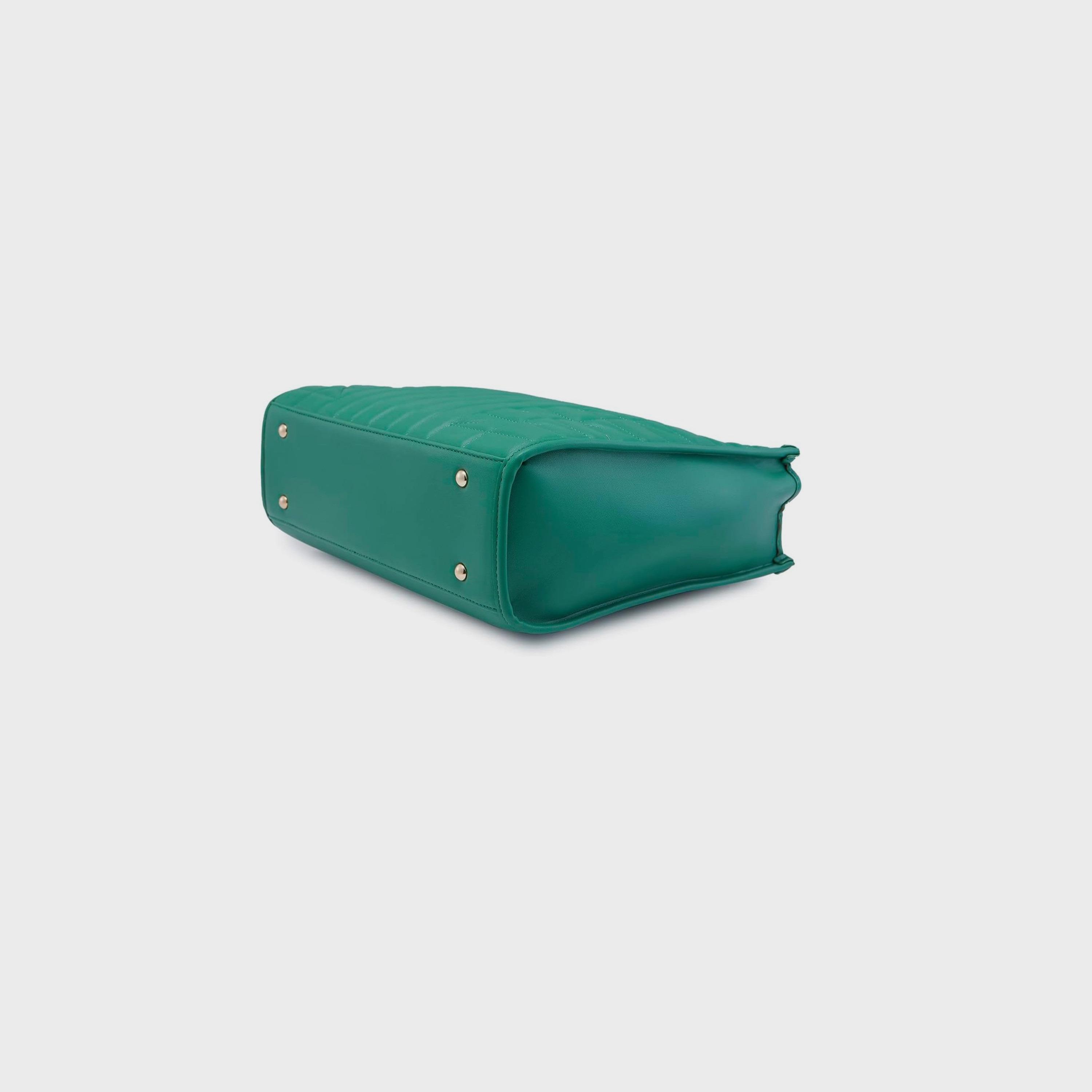 Caprese Quilted Double-Handle Shoulder Bag with Zipper Closure and Chain Strap | 47 x 25 x 14 cm-women-bagsandwallets-handbags-image-5
