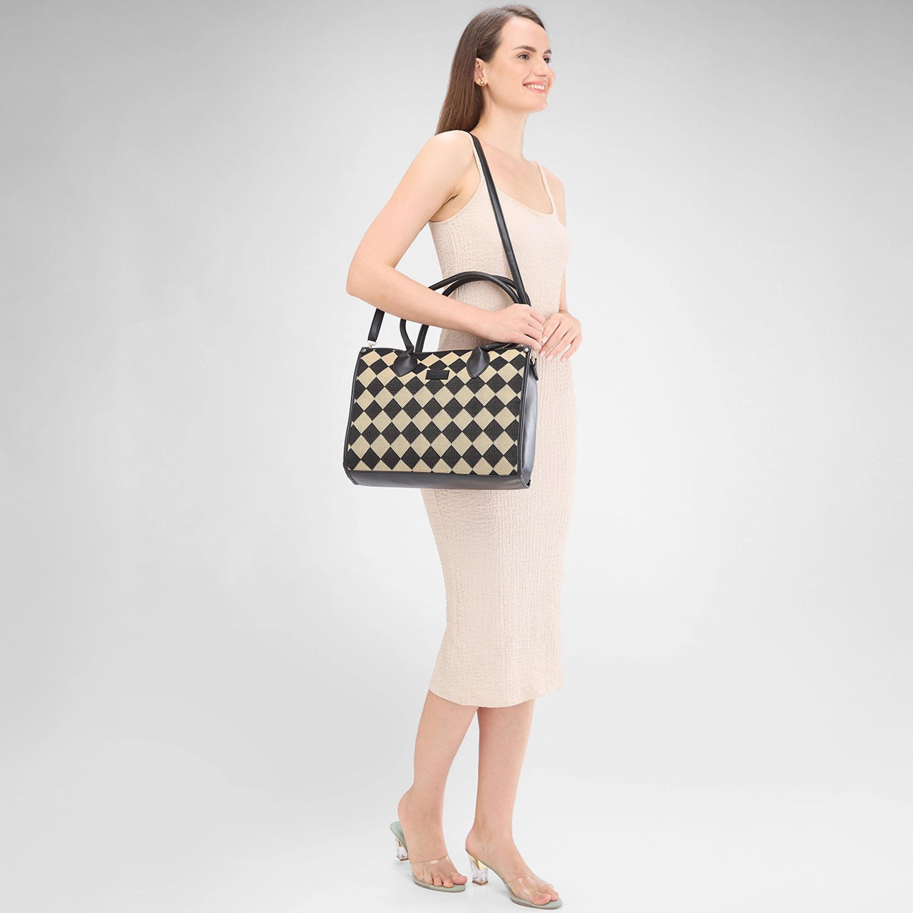 حقيبة كتف بمقبض مزدوج من Caprese مع إغلاق بسحاب وحزام قابل للفصل | 32 × 25 × 11 سم-women-bagsandwallets-handbags-image-3