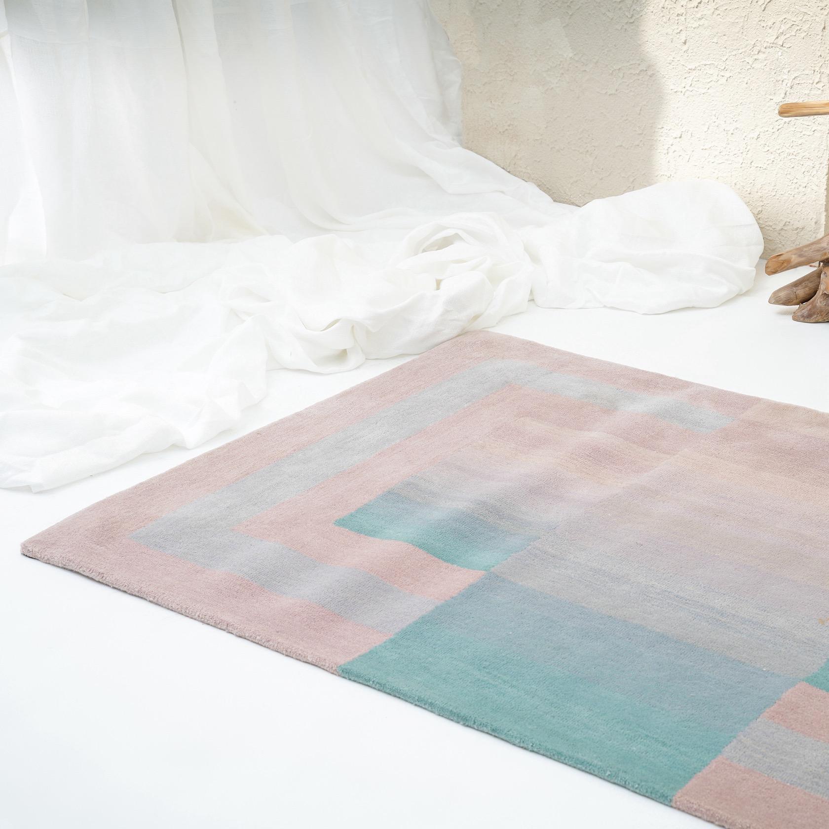 Ombre Horizon Bamboo Silk Rug - 183x185 cm