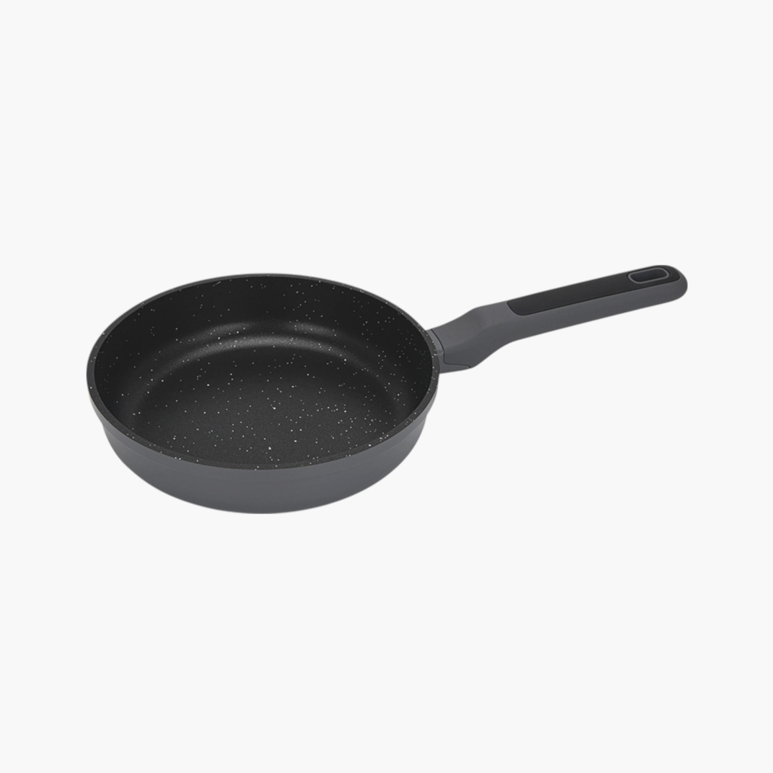 مقلاة ألومنيوم مصبوب غير لاصقة تيتانيوم برو من فيسمان - 22 سم-household-kitchen-cookware-potsandpans-image-3