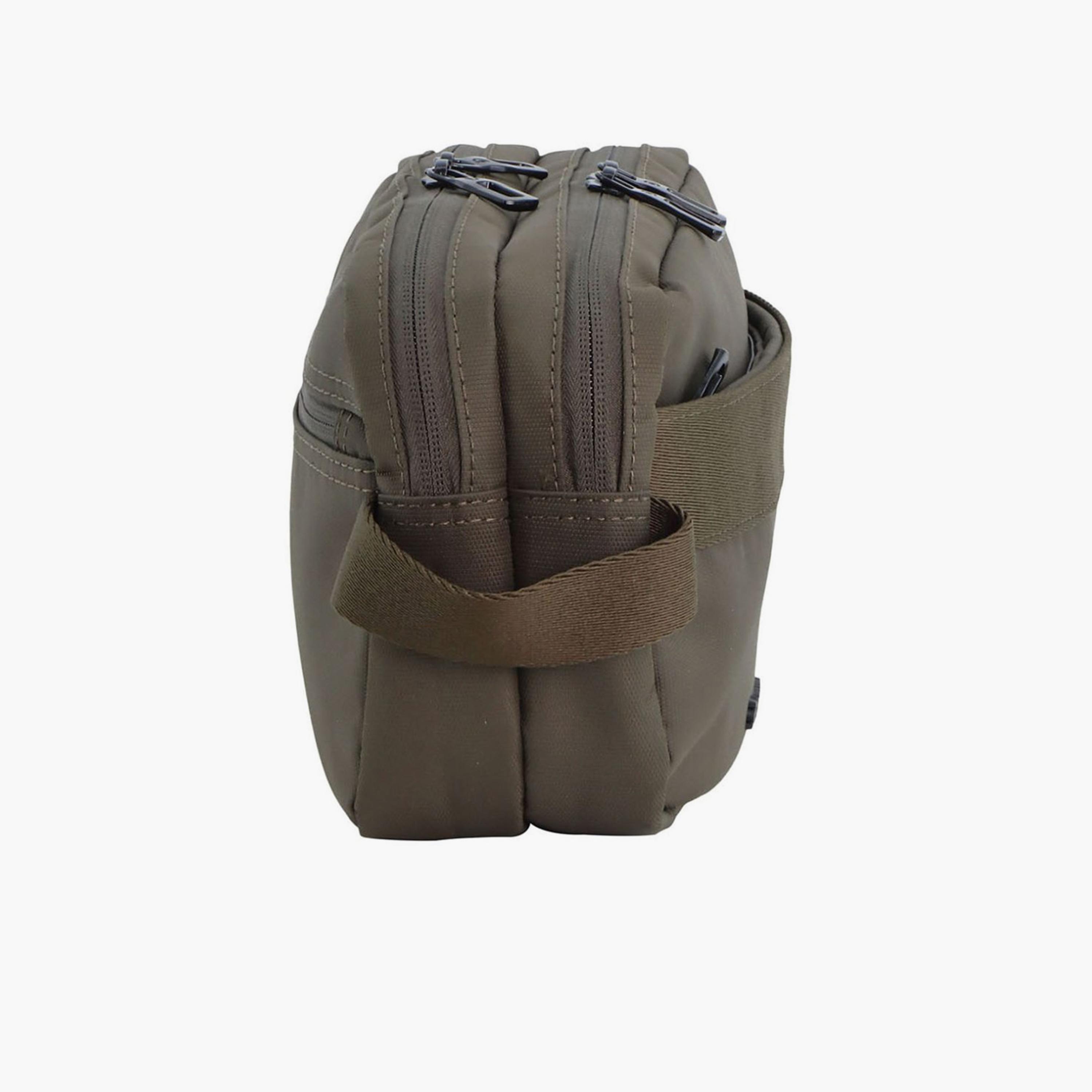 Discovery Downtown Solid Toiletry Bag with Zipper Closure-men-bags-image-4