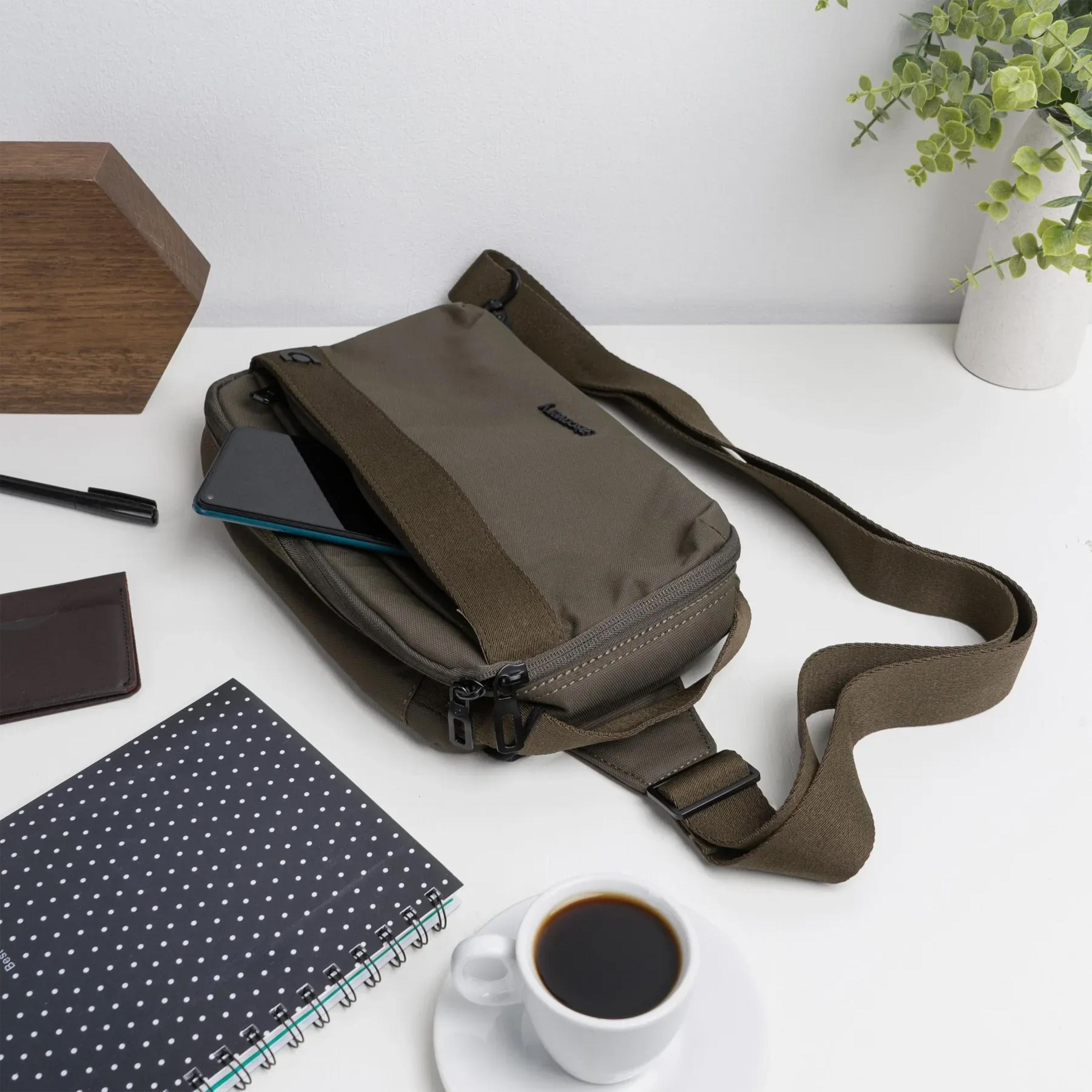 Discovery Downtown Solid Sling Bag with Zipper Closure and Detachable Strap-men-bags-image-3