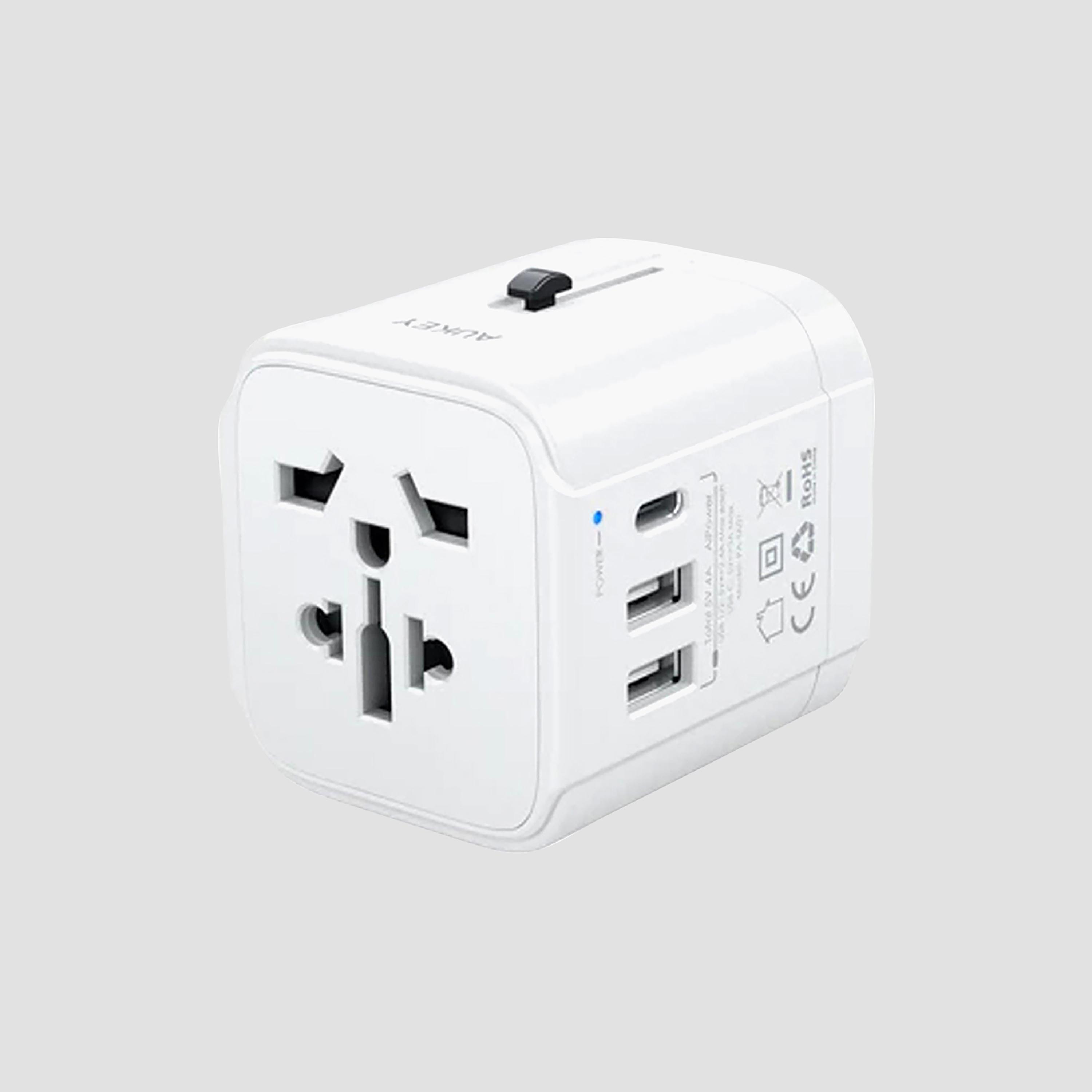 محول سفر عالمي من أوكي، أبيض | PA-TA01-electronics-accessories-mobileaccesories-image-1