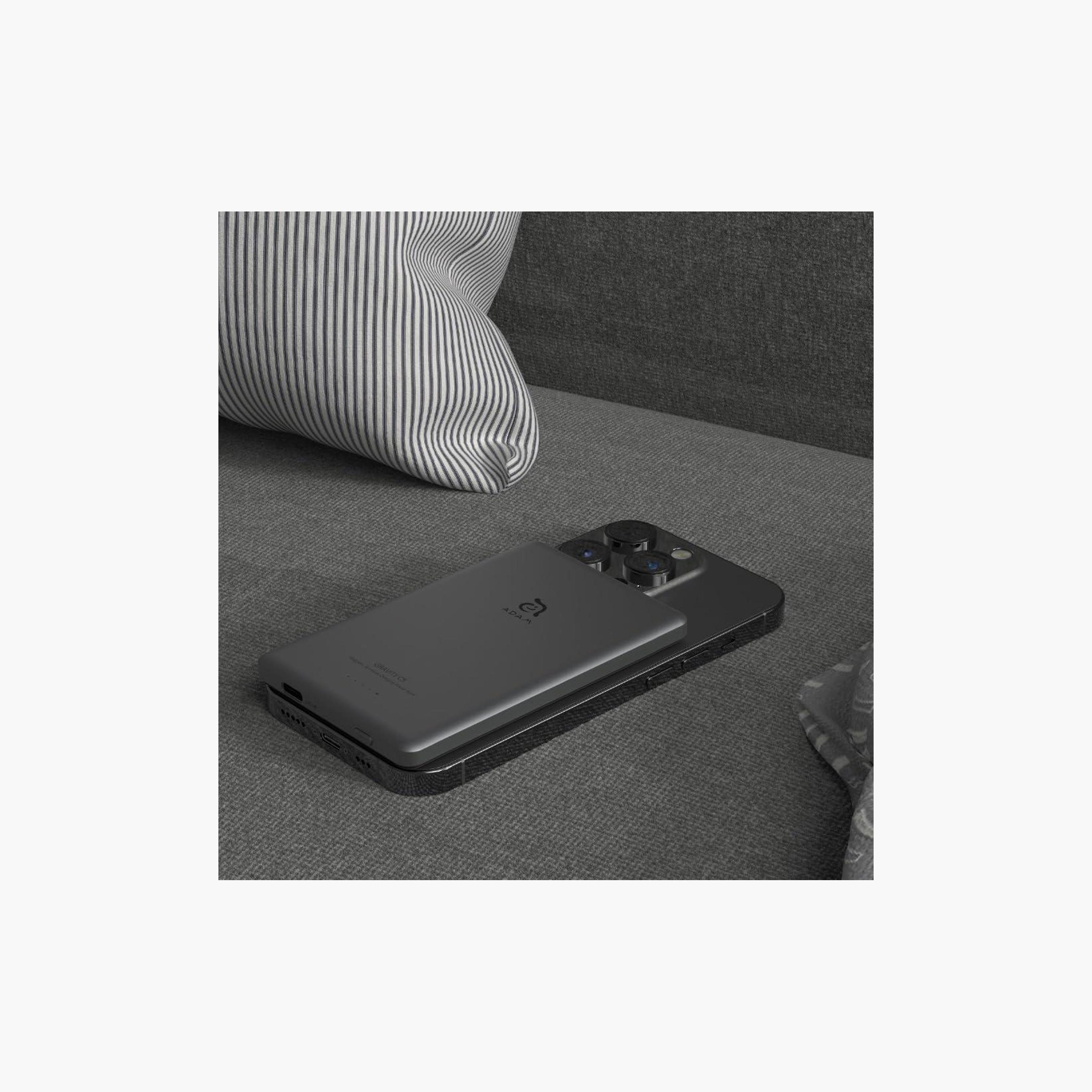 شاحن آدم إليمنتس اللاسلكي المغناطيسي جرافيتي C5 رمادي | APBADGVC5GY-electronics-accessories-mobileaccesories-image-5