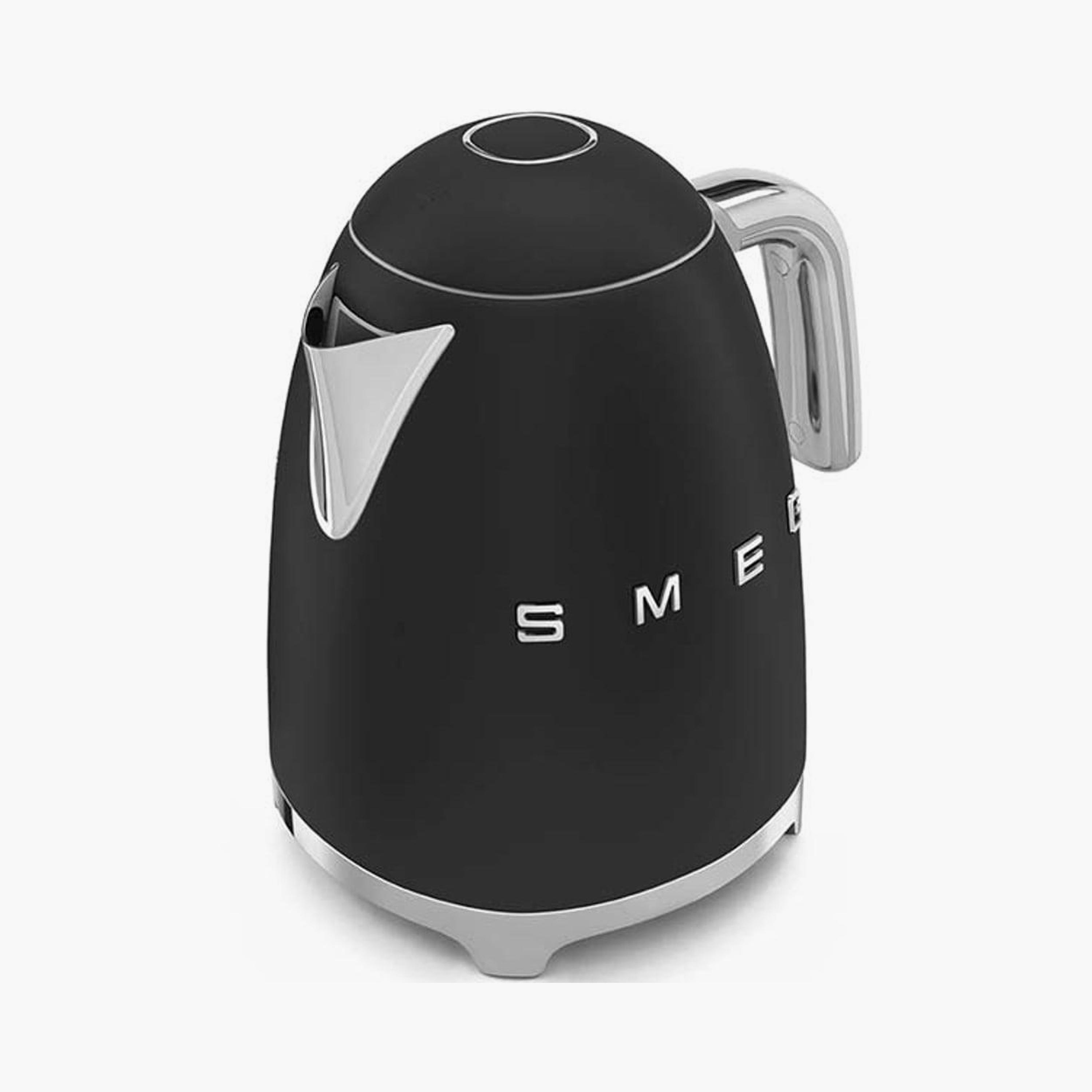 Smeg 50’s Retro Style Kettle Matt Black | KLF03BLMUK-household-appliances-kitchenappliances-electrickettles-image-3