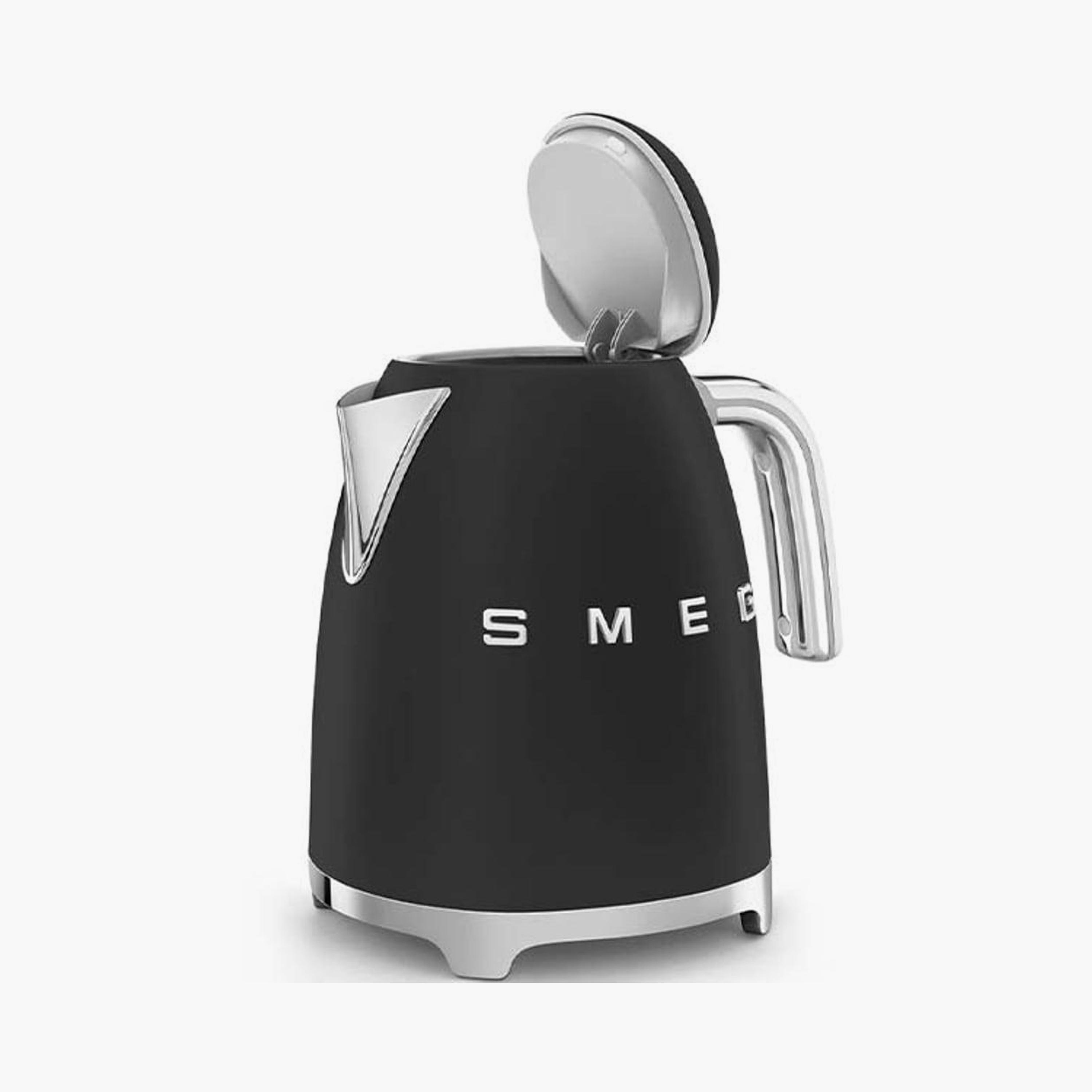 Smeg 50’s Retro Style Kettle Matt Black | KLF03BLMUK-household-appliances-kitchenappliances-electrickettles-image-4