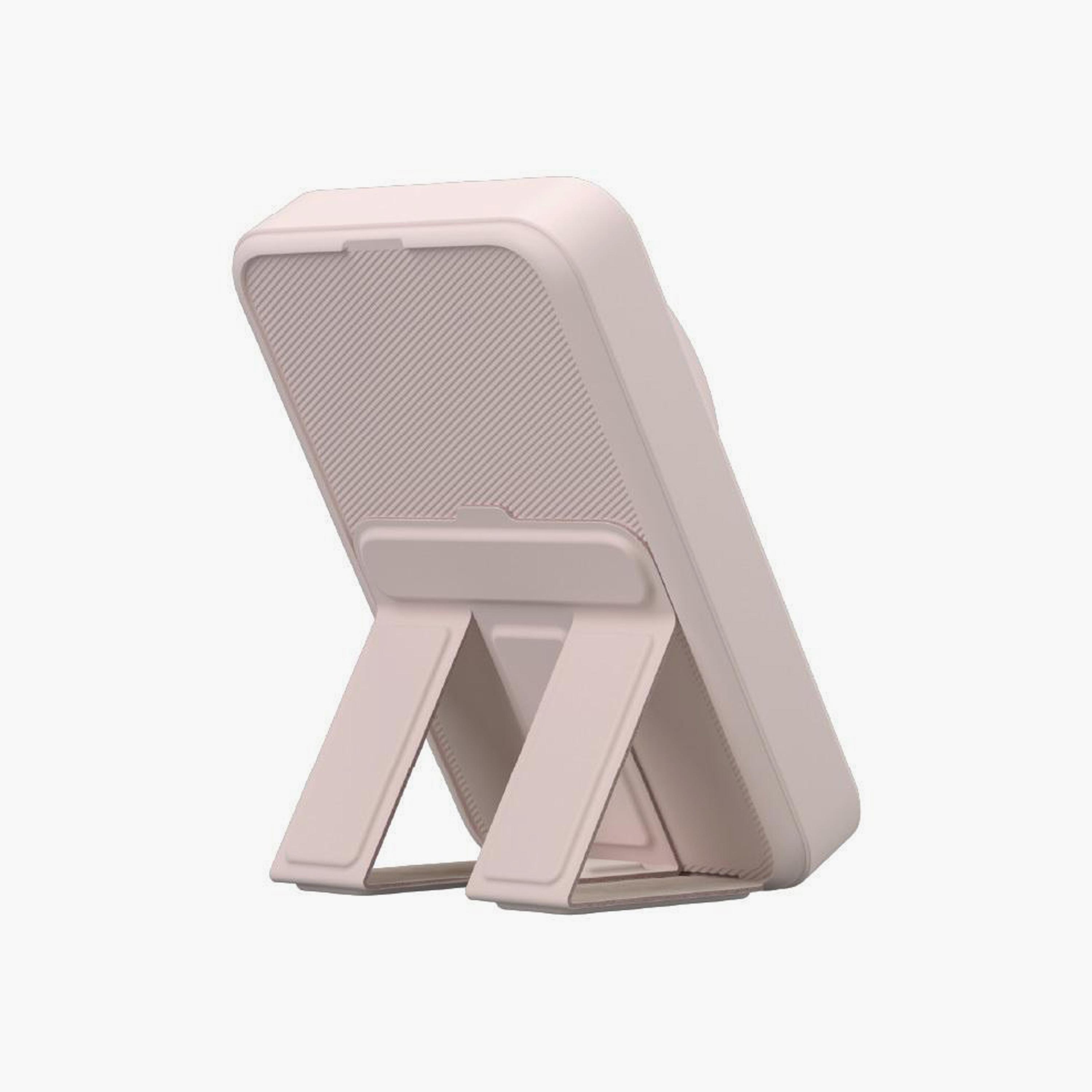 بطارية شحن مغناطيسية من آدم إليمنتس مزودة بحامل قابل للطي | APBADGVCS10-electronics-accessories-mobileaccesories-image-6