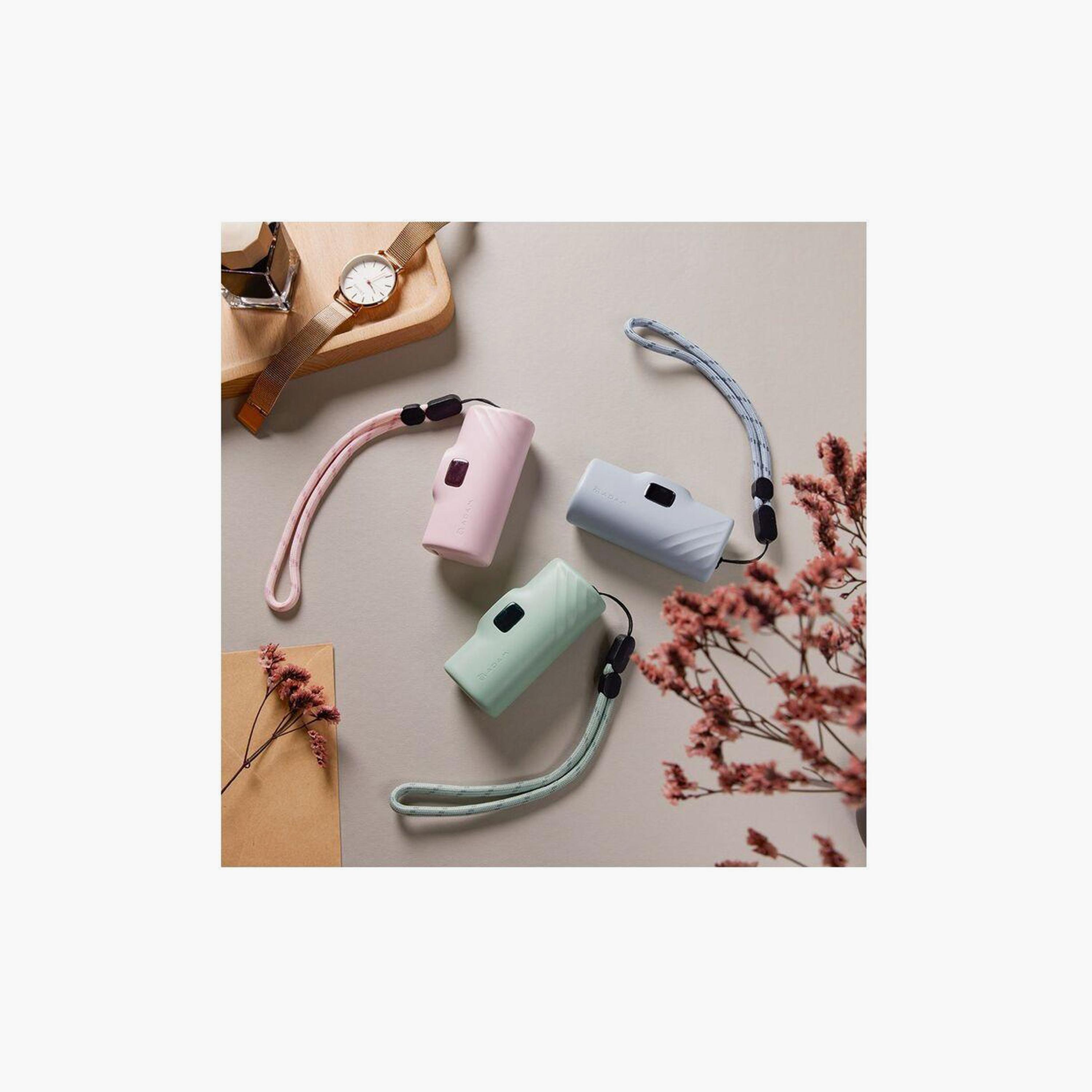 بطارية آدام إليمنتس جرافيتي المحمولة بسعة 5000 مللي أمبير/ساعة | APBADGVF5C-electronics-accessories-mobileaccesories-image-8