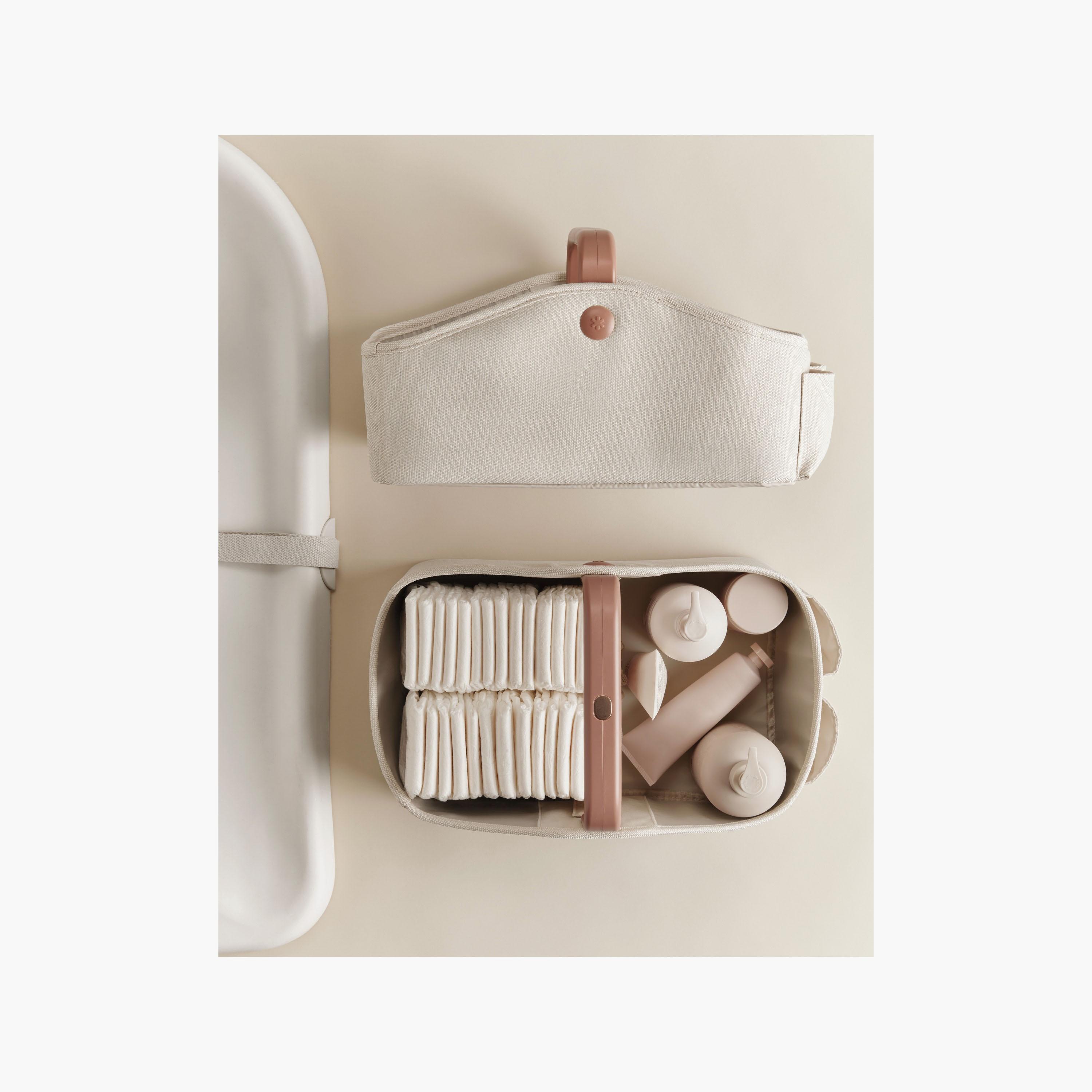 حقيبة حفاضات المضيئة، لون الشوفان من سكيب هوب-baby-diapering-diaperbags-image-2