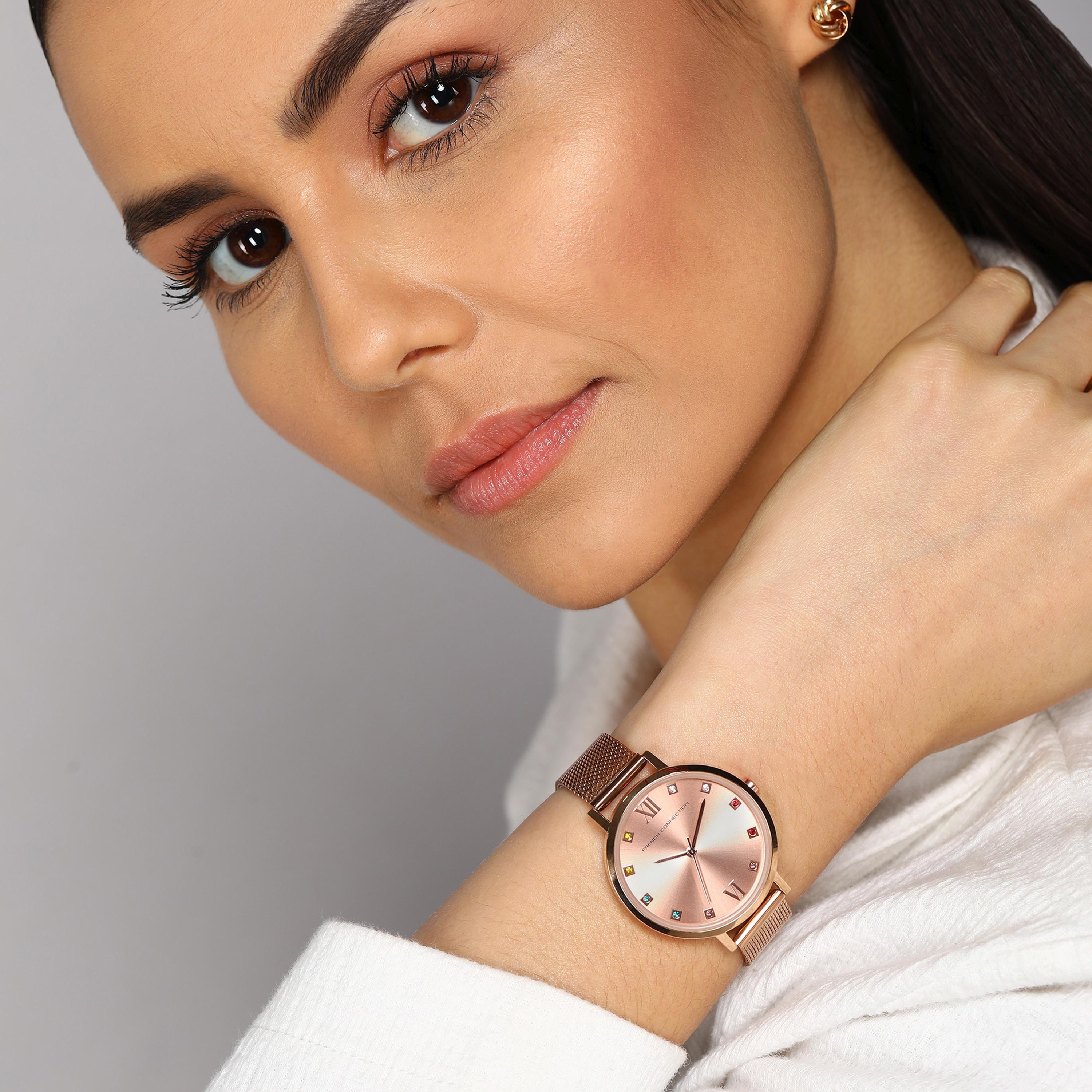 فرينش كونيكشن- ساعة نسائية تناظرية سوار ستانلس ستيل لون ذهبي  34 مم | FCN00068J-women-watchesandjewellery-watches-image-8