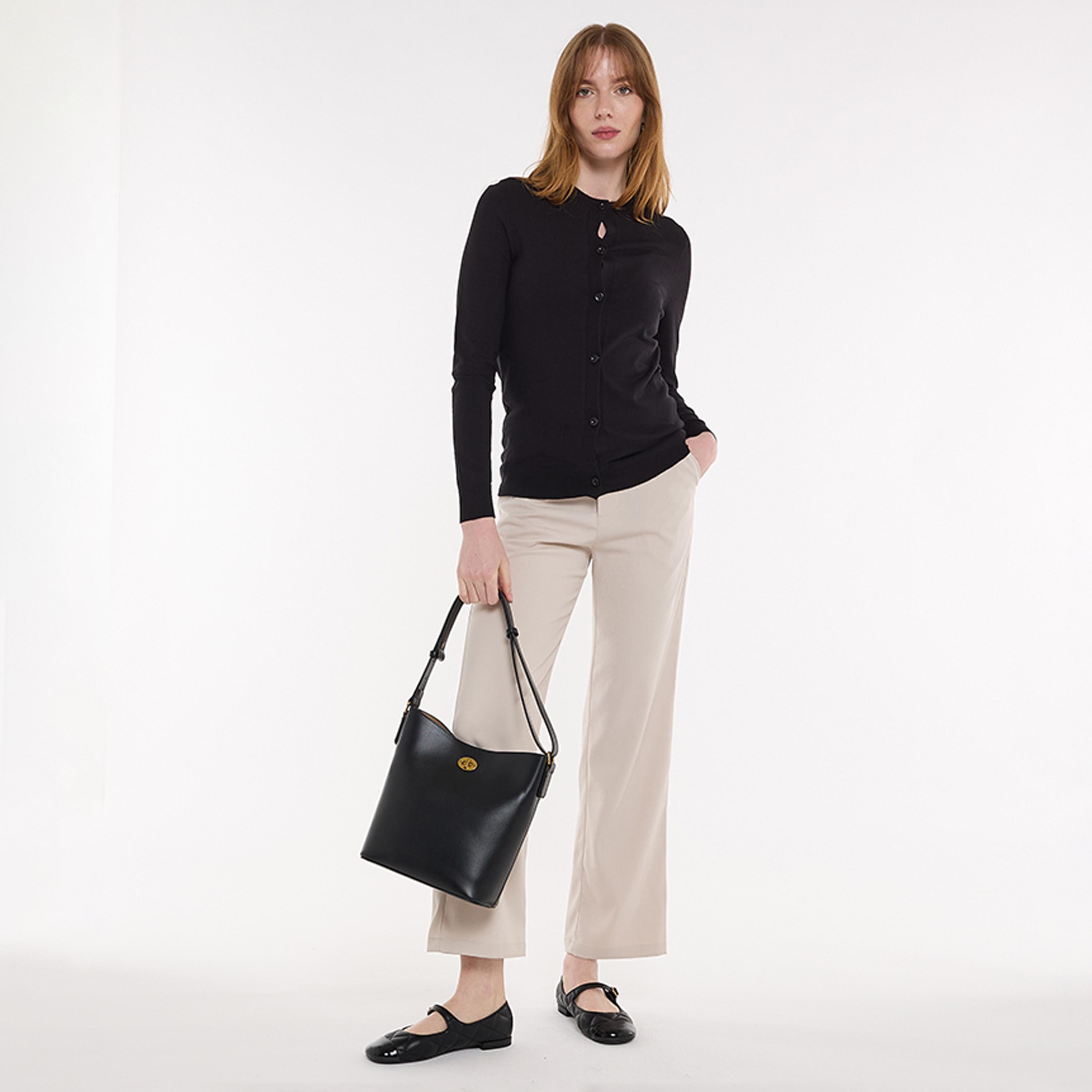 بي سي بي جي- شنطة كتف بقفل لولبي وحزام قابل للتعديل-women-bagsandwallets-handbags-image-6