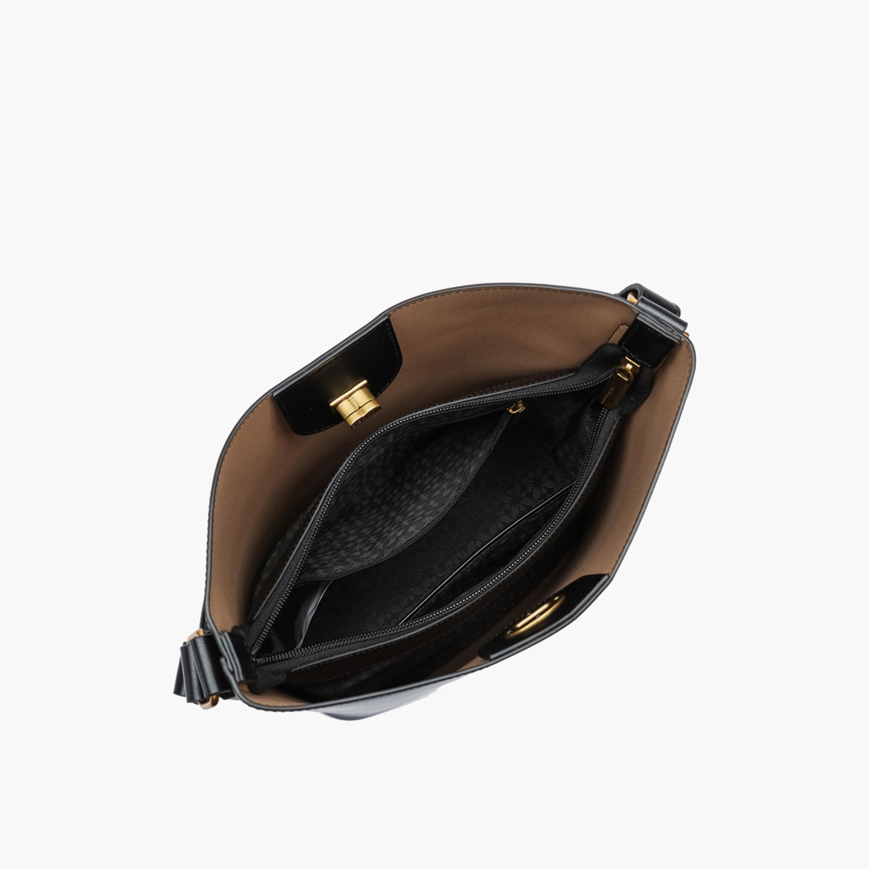 بي سي بي جي- شنطة كتف بقفل لولبي وحزام قابل للتعديل-women-bagsandwallets-handbags-image-8