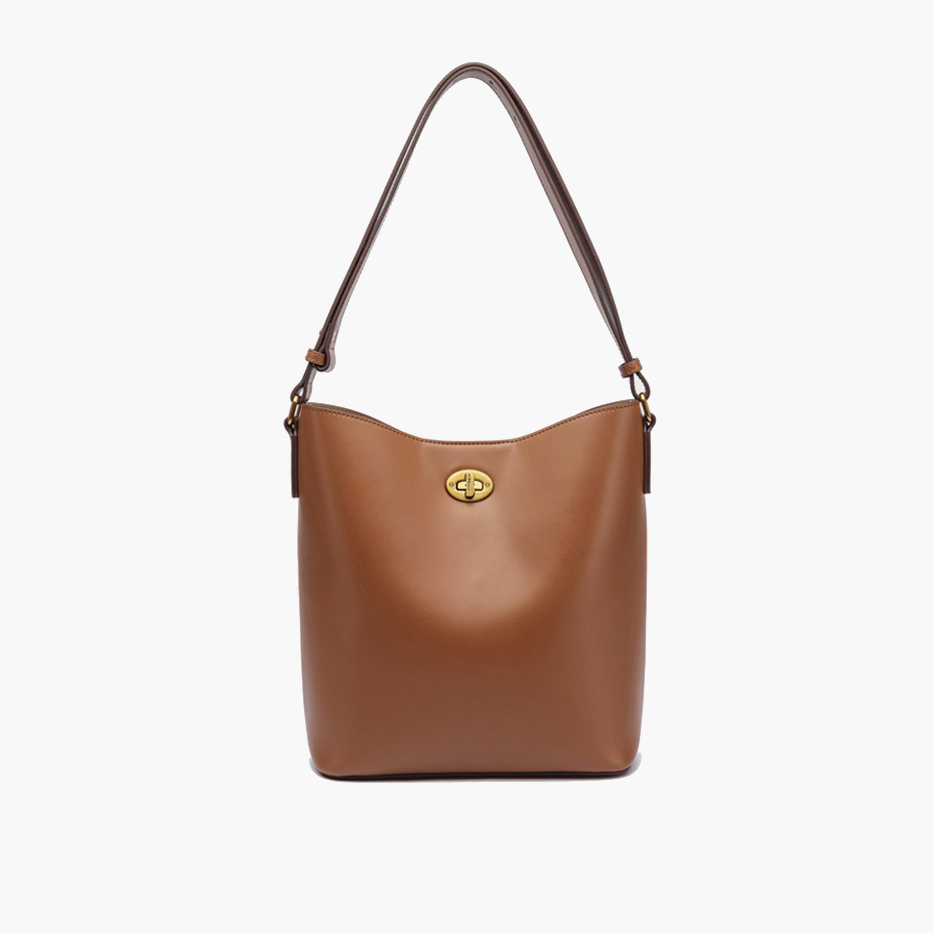 بي سي بي جي- شنطة كتف بقفل لولبي وحزام قابل للتعديل-women-bagsandwallets-handbags-image-1