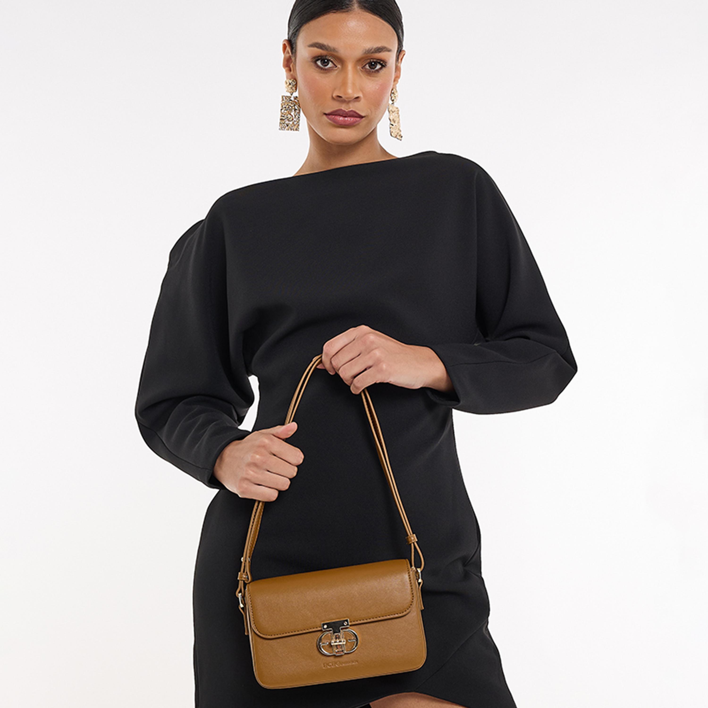 بي سي بي جي- شنطة كتف بقفل لولبي-women-bagsandwallets-handbags-image-2