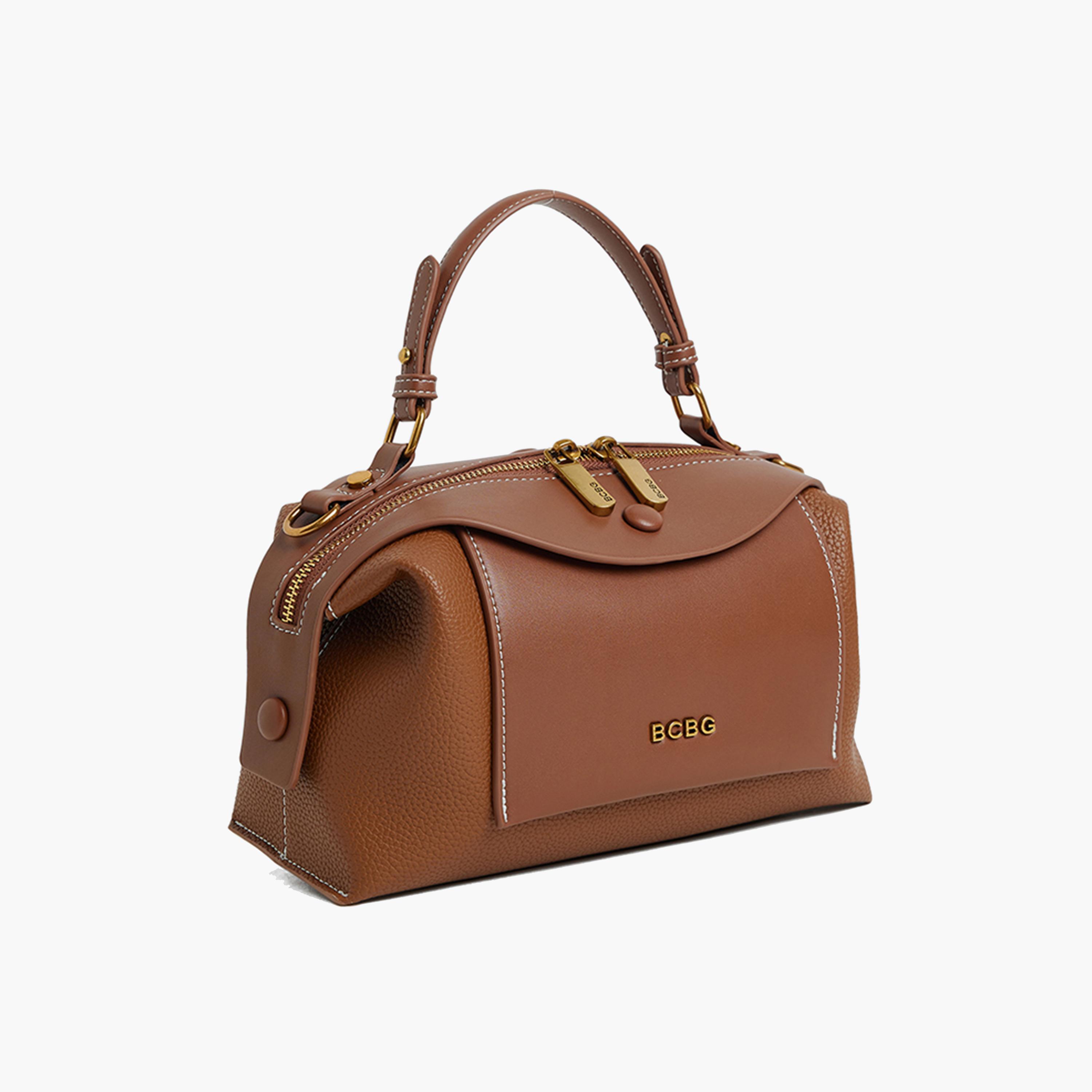 بي سي بي جي- شنطة كتف منقوشة بمقبض علوي منقوشة بسحاب إغلاق وحزام قابل للفصل-women-bagsandwallets-handbags-image-3