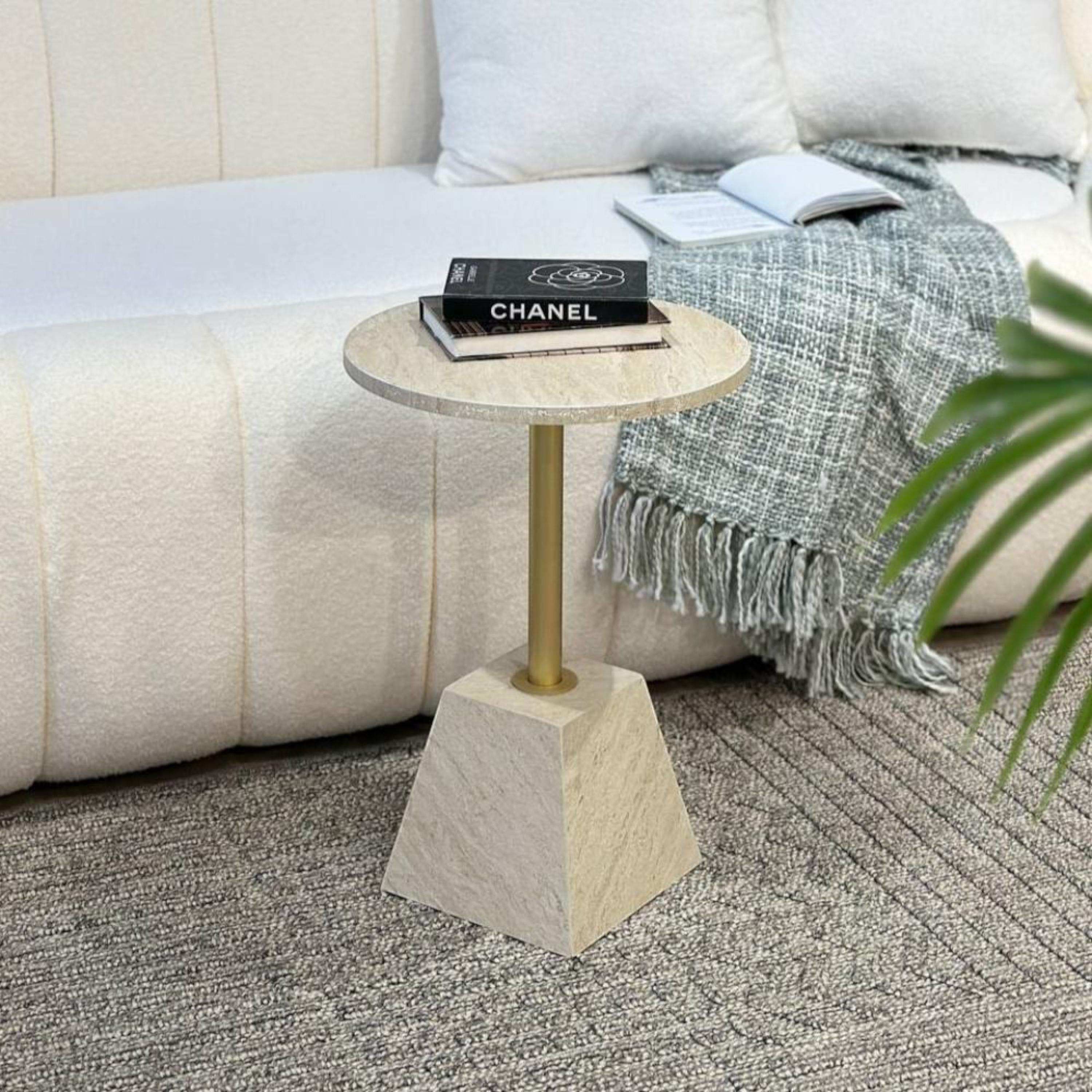Round Accent Table - 36x36x53 cms-furniture-livingroom-sideandendtables-image-3