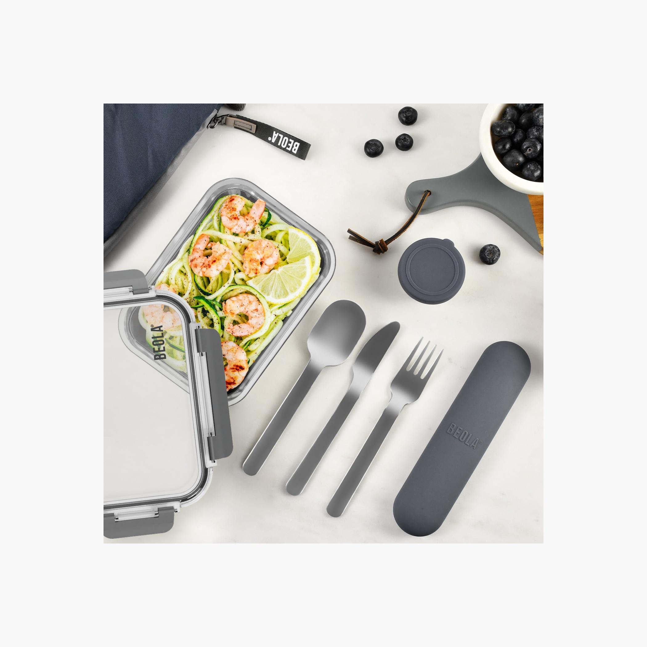 طقم أدوات مائدة ستانلس ستيل 3 قطع مع حافظة سيليكون من بيولا-school-lunchessentials-lunchboxes-image-5