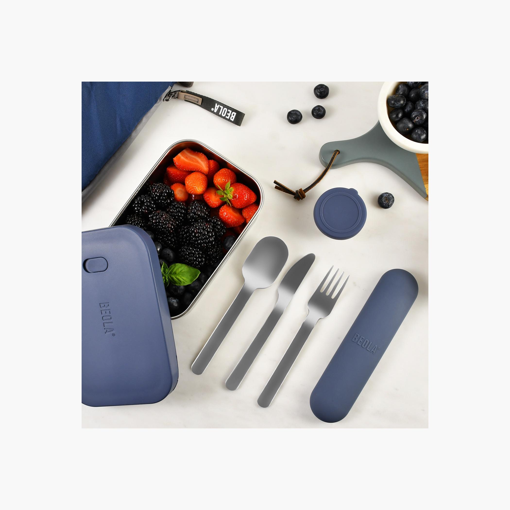 طقم أدوات مائدة ستانلس ستيل 3 قطع مع حافظة سيليكون من بيولا-school-lunchessentials-lunchboxes-image-5