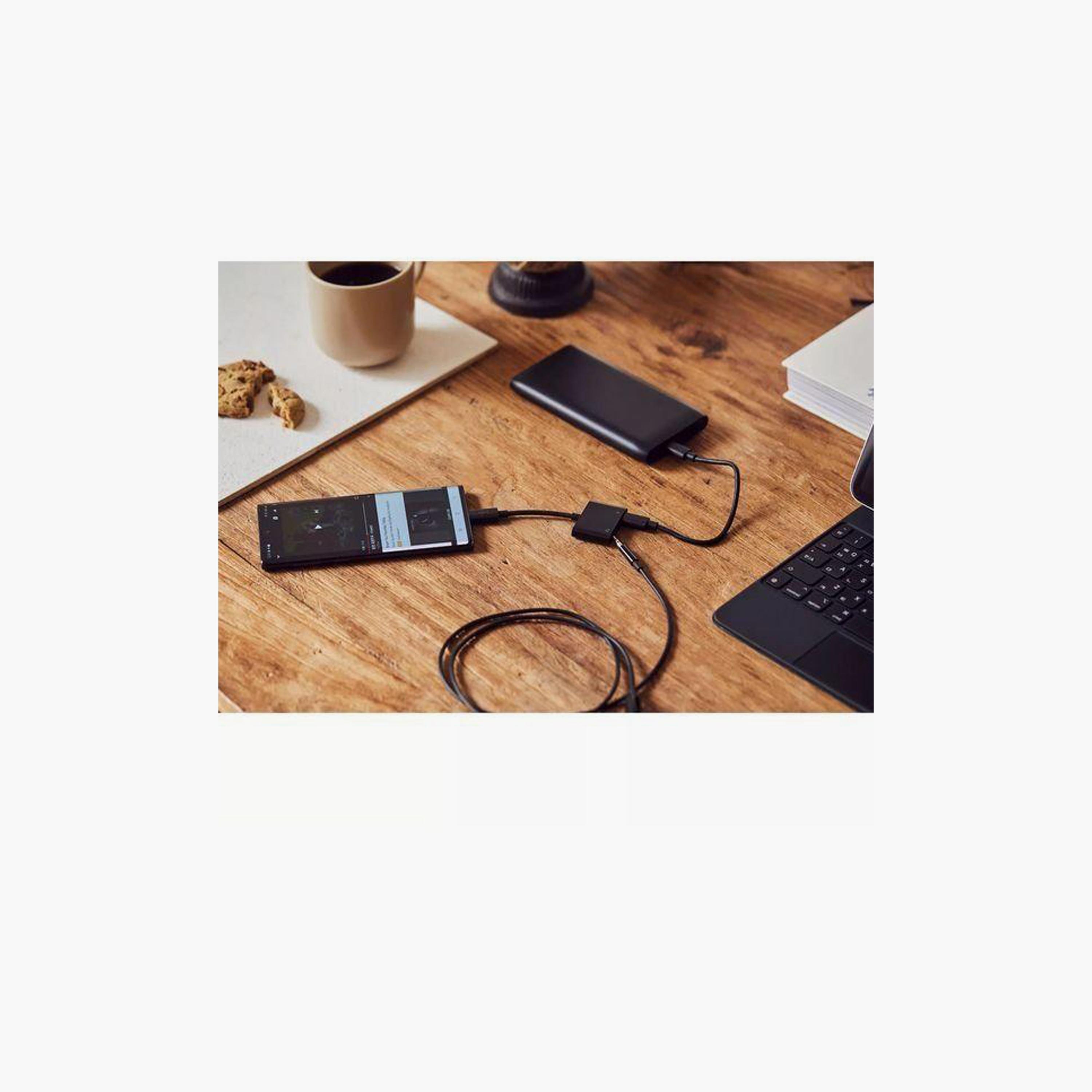 Belkin Boost Charge 3-Port Power Bank 10K + USB-A to USB-C Cable Black | BKN-BPB011BTBK-electronics-portabledevices-image-2