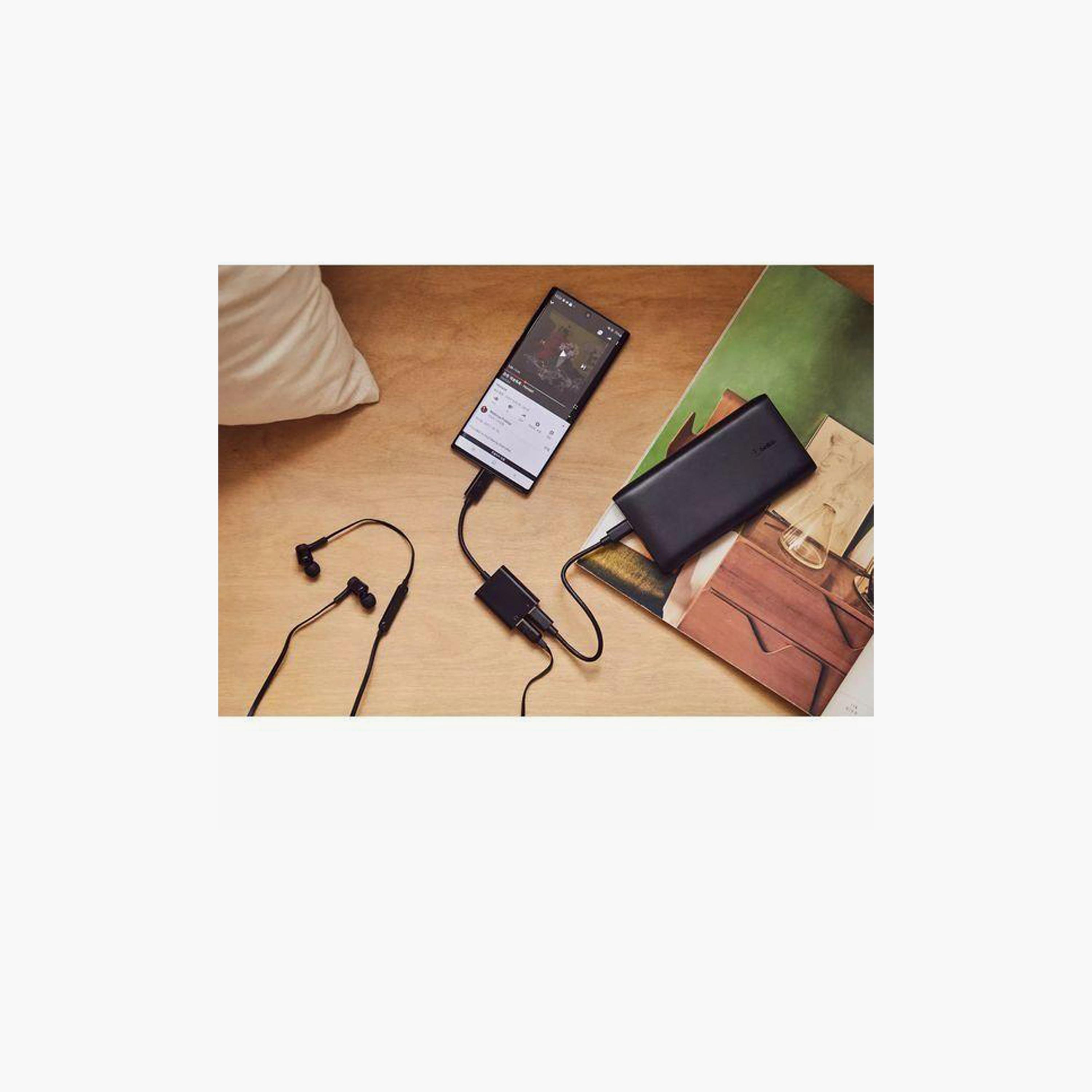 Belkin Boost Charge 3-Port Power Bank 10K + USB-A to USB-C Cable Black | BKN-BPB011BTBK-electronics-portabledevices-image-3