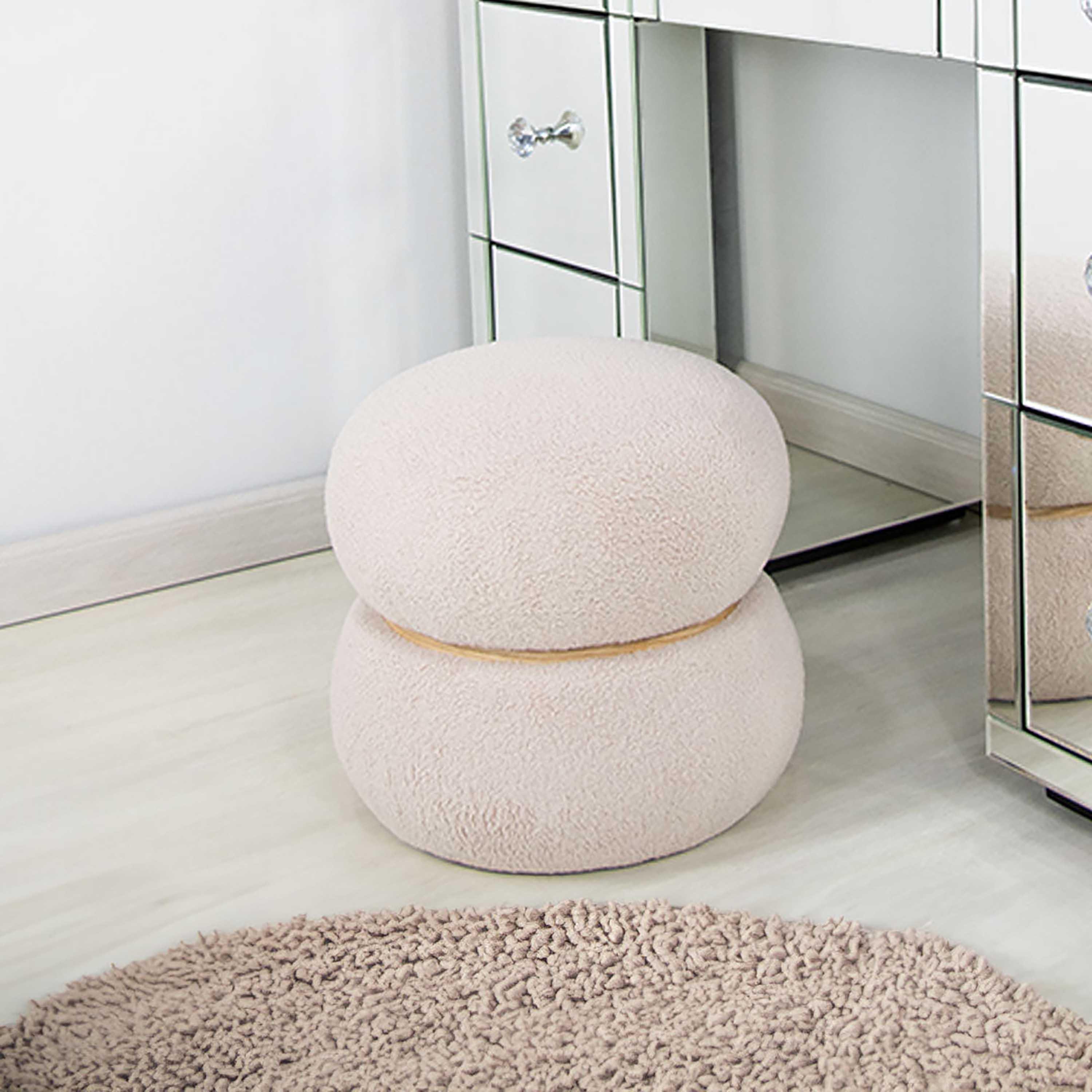Elaine Stool
