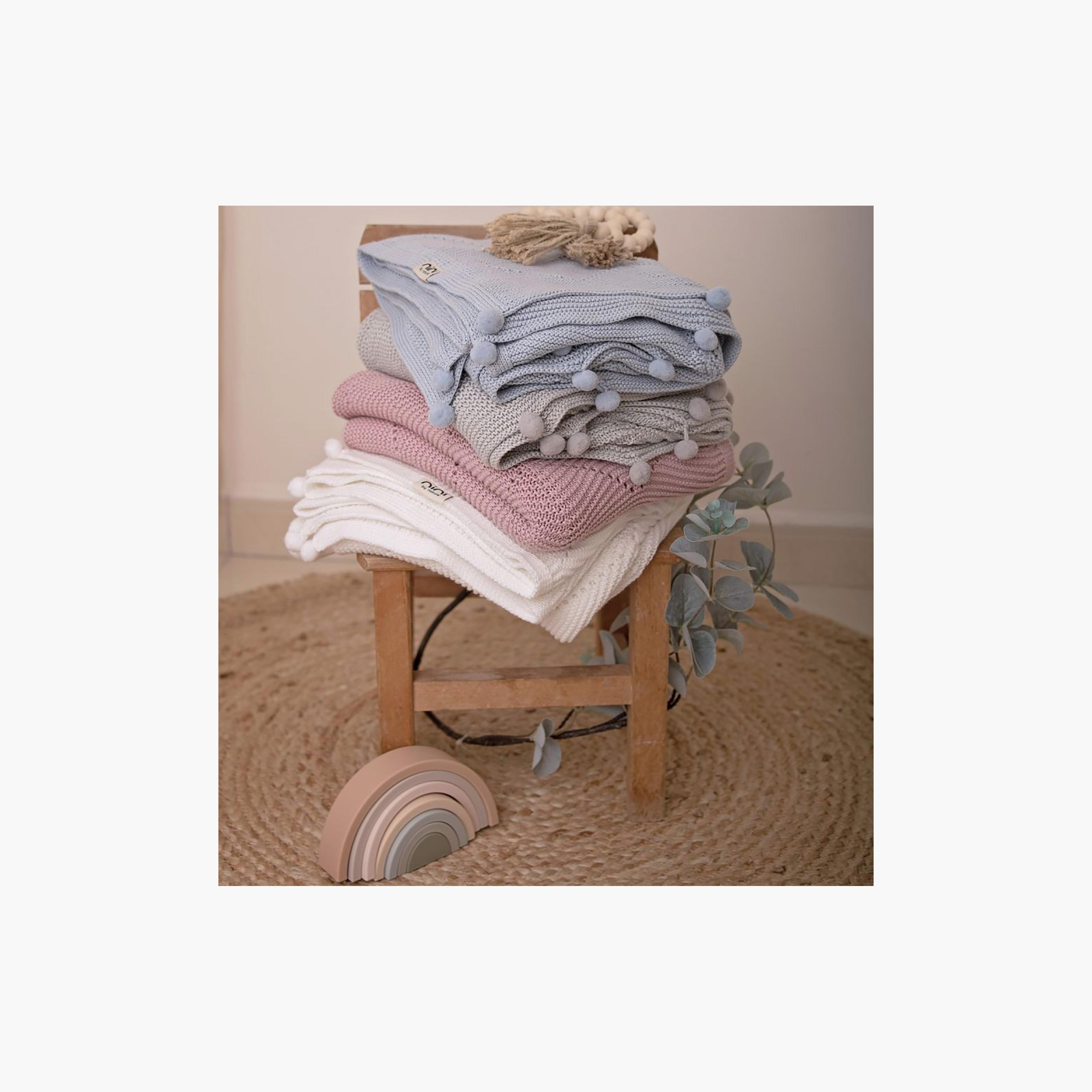 بطانية محبوكة من القطن العضوي أزرق بالاد من نيني بيبي-baby-nursery-blanketsandswaddles-blanketsandquilts-image-7