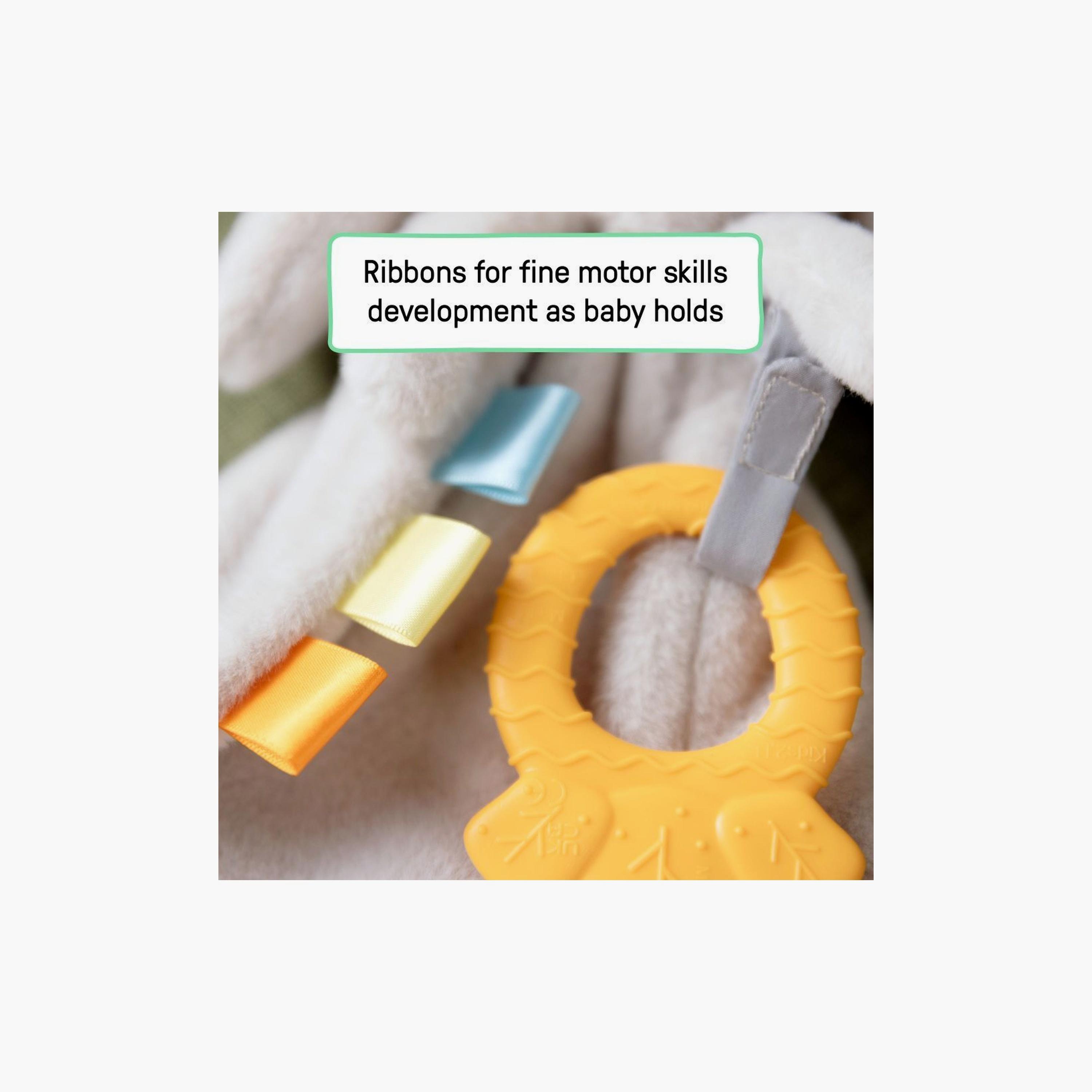 لعبة قطيفة وعضاضة كوزي سيلفي من إنجينويتي-toys-babyandtoddlertoys-rattlesandteethers-image-6