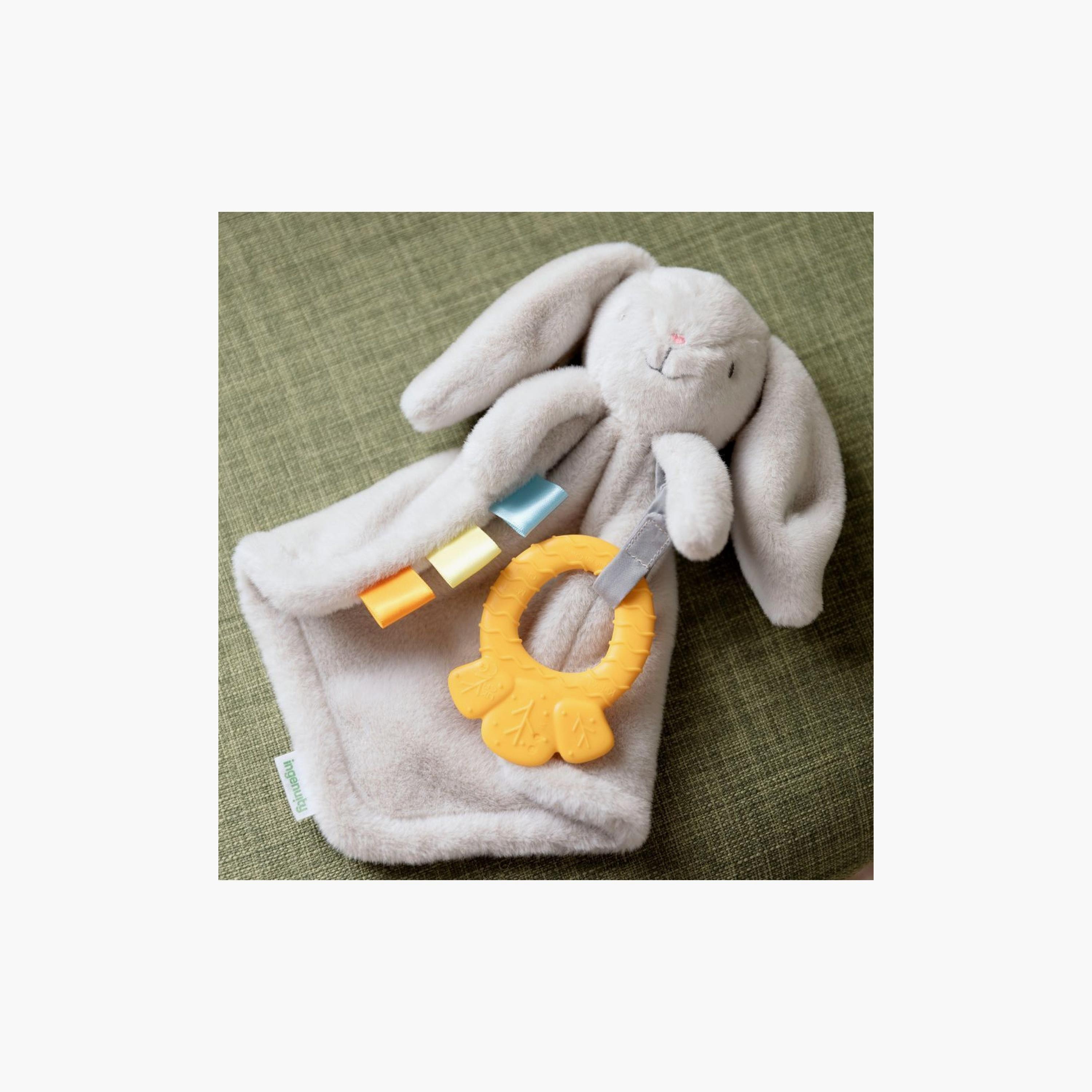 لعبة قطيفة وعضاضة كوزي سيلفي من إنجينويتي-toys-babyandtoddlertoys-rattlesandteethers-image-8