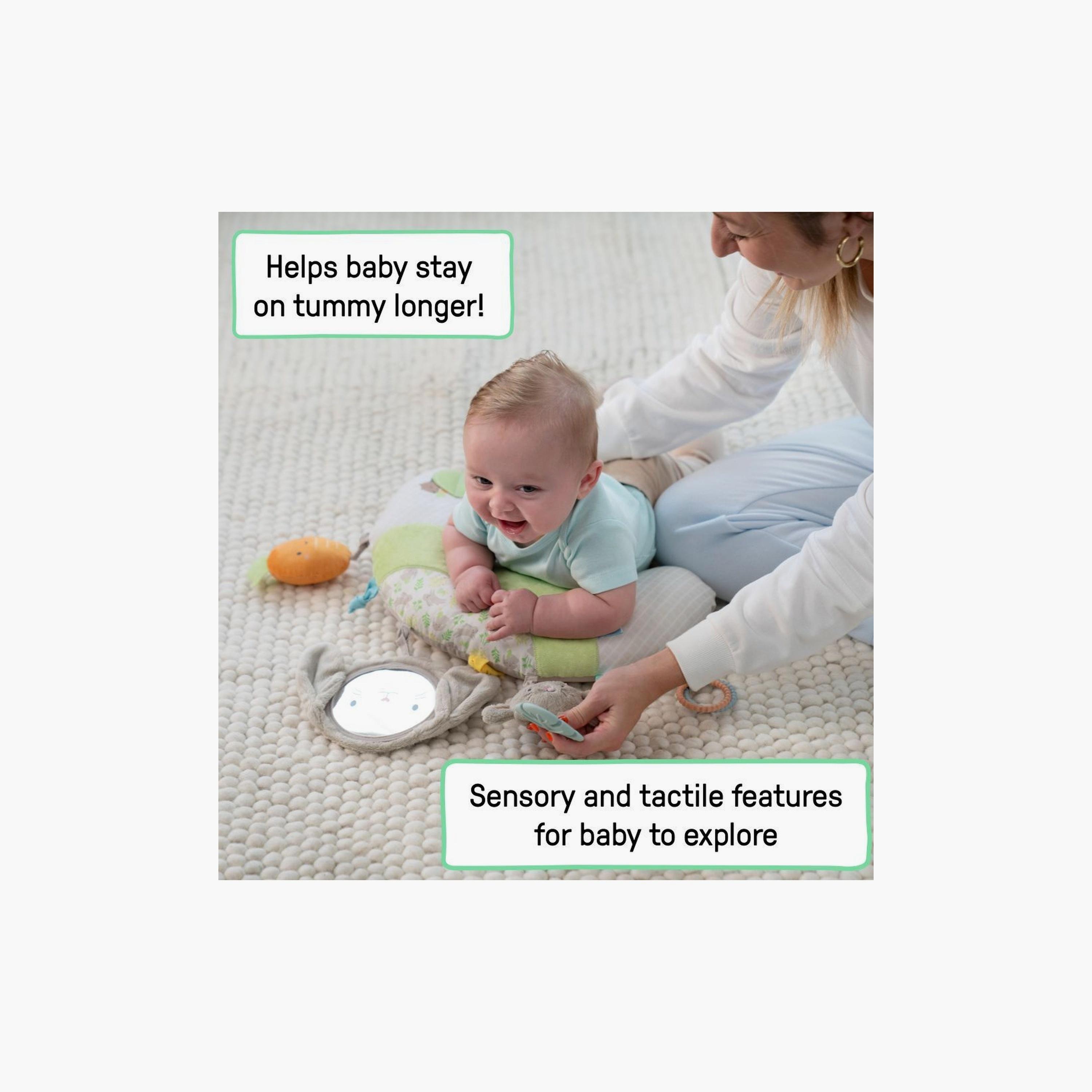 وسادة أنشطة لوقت البطن كوزي بروب سيلفي من إنجينويتي-baby-feeding-breastfeedingandcare-image-4