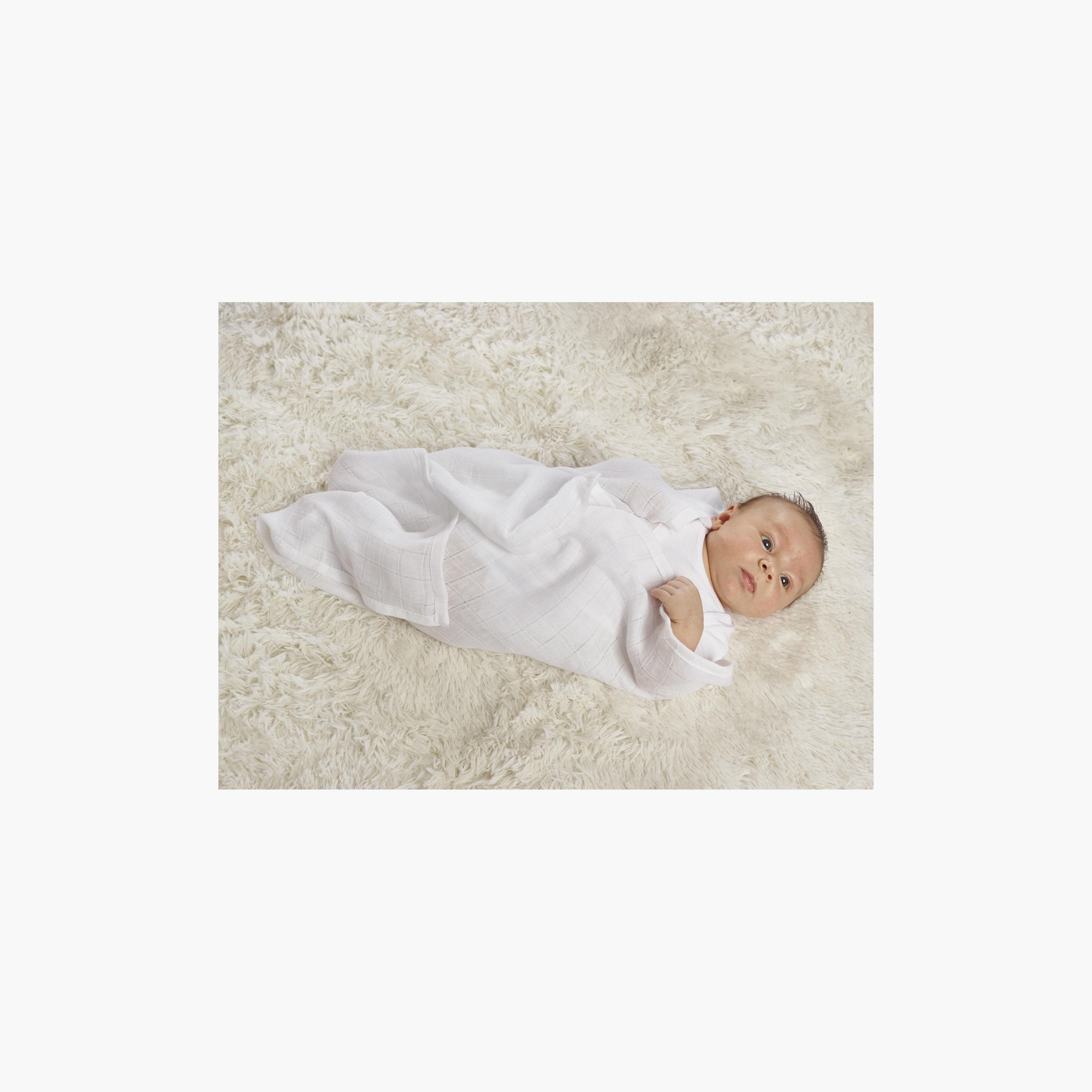 Kinder Valley 3-Piece Muslin Blankets - White-baby-nursery-blanketsandswaddles-blanketsandquilts-image-2