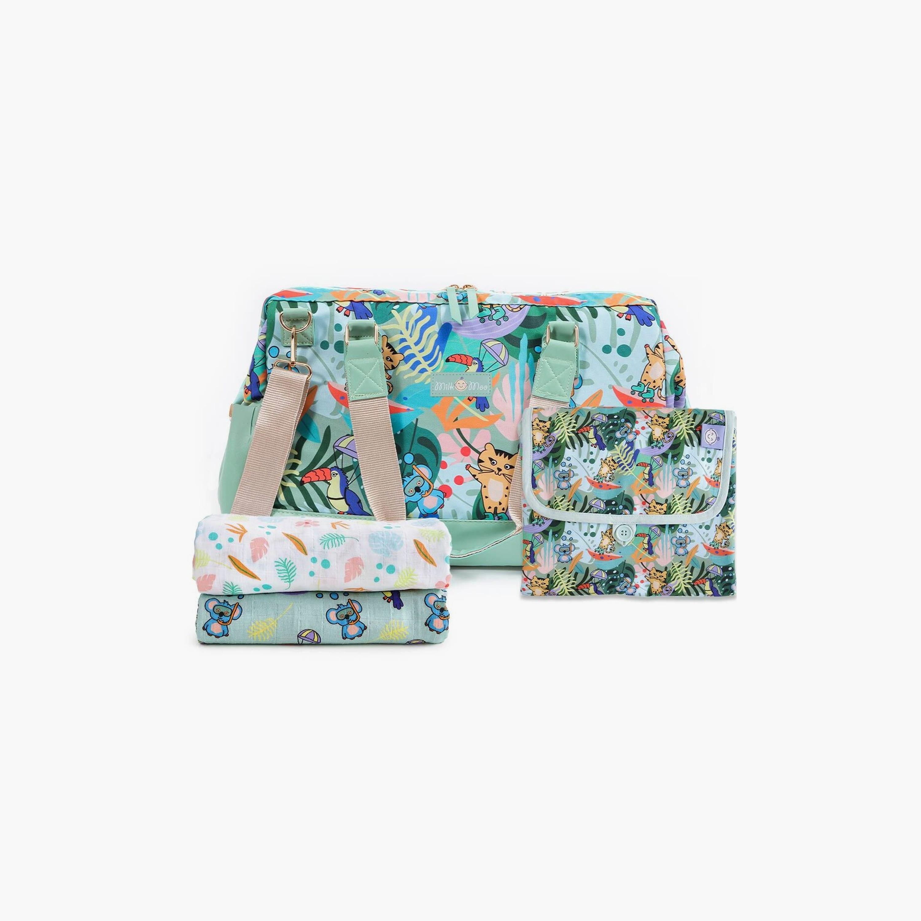 حقيبة حفاضات من بيج ديزاين مع سجادة تغيير وقطعتين من قماط الموسلين - أخضر-baby-gear-diaperbags-image-1