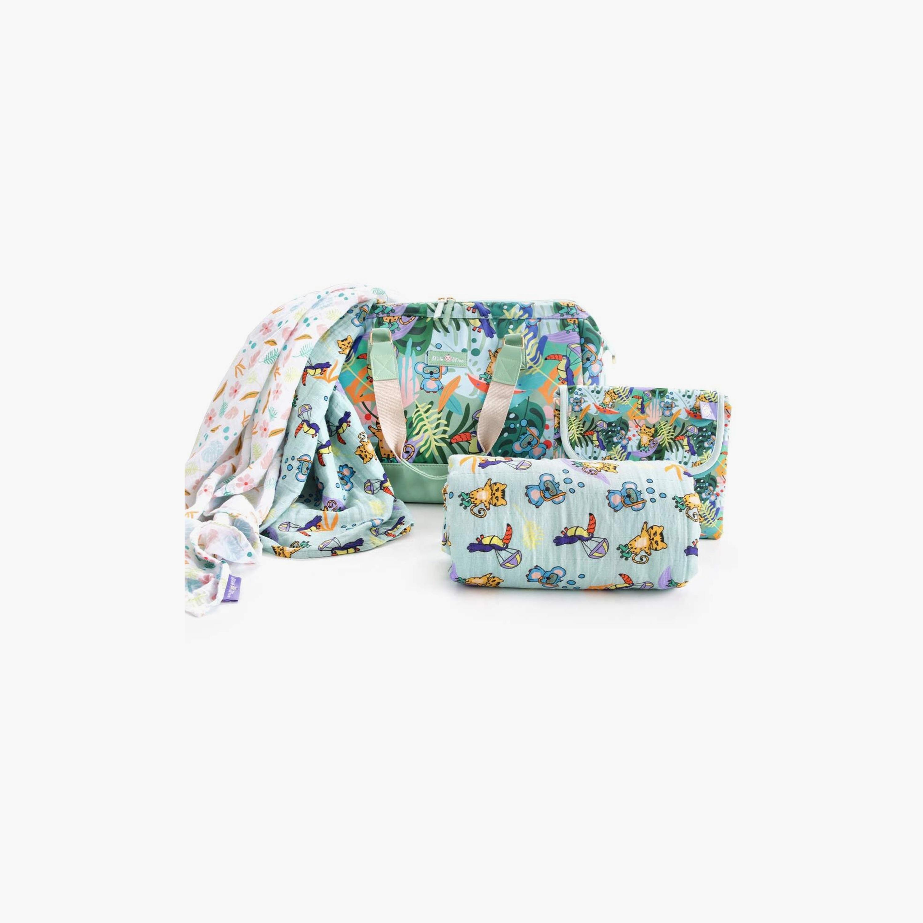 حقيبة حفاضات من بيج ديزاين مع سجادة تغيير وقطعتين من قماط الموسلين - أخضر-baby-gear-diaperbags-image-3