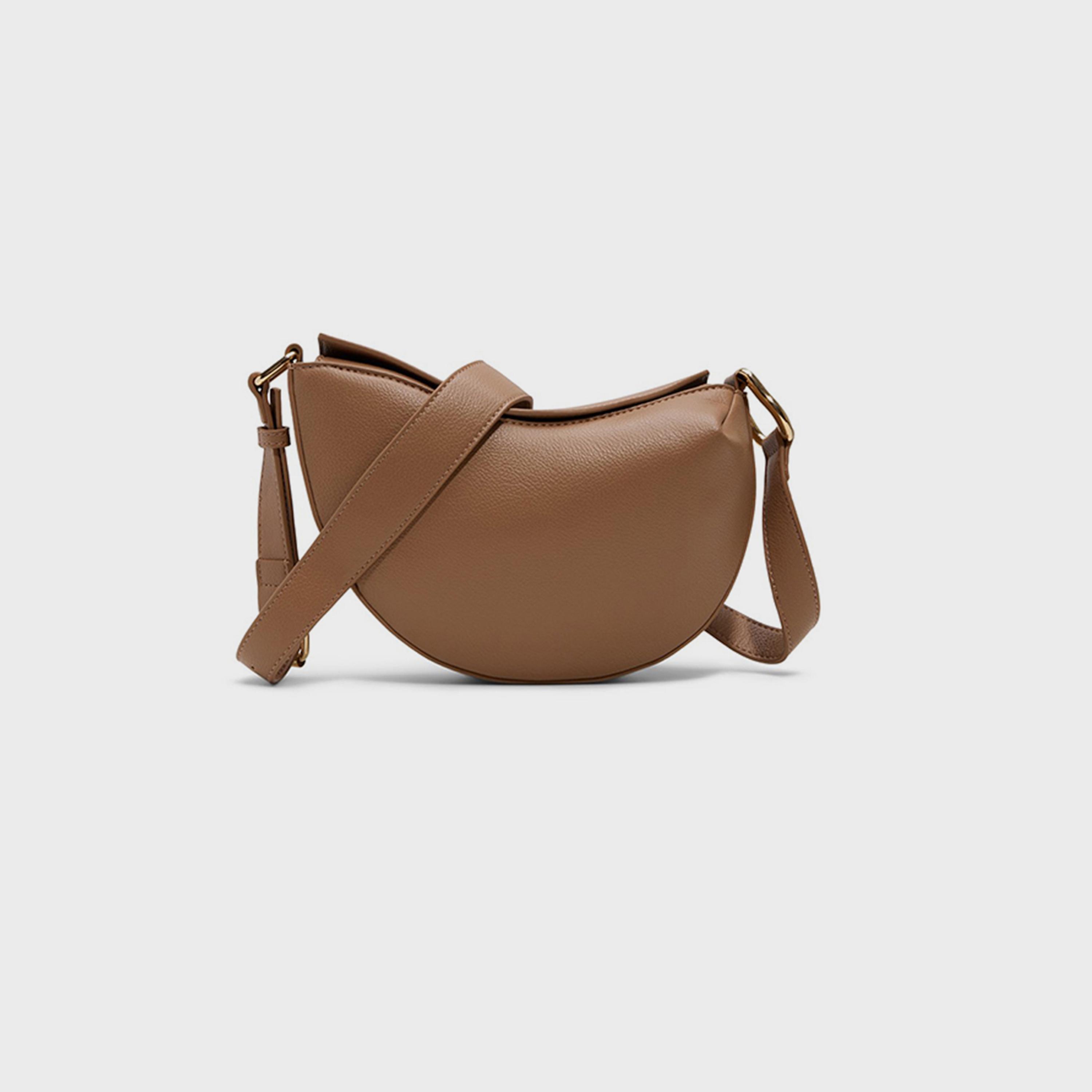 كول ات سبرينغ- شنطة كروس منقوشة إغلاق مغناطيسي وحزام قابل للتعديل | 26 × 22 × 11 سم-women-bagsandwallets-handbags-image-4