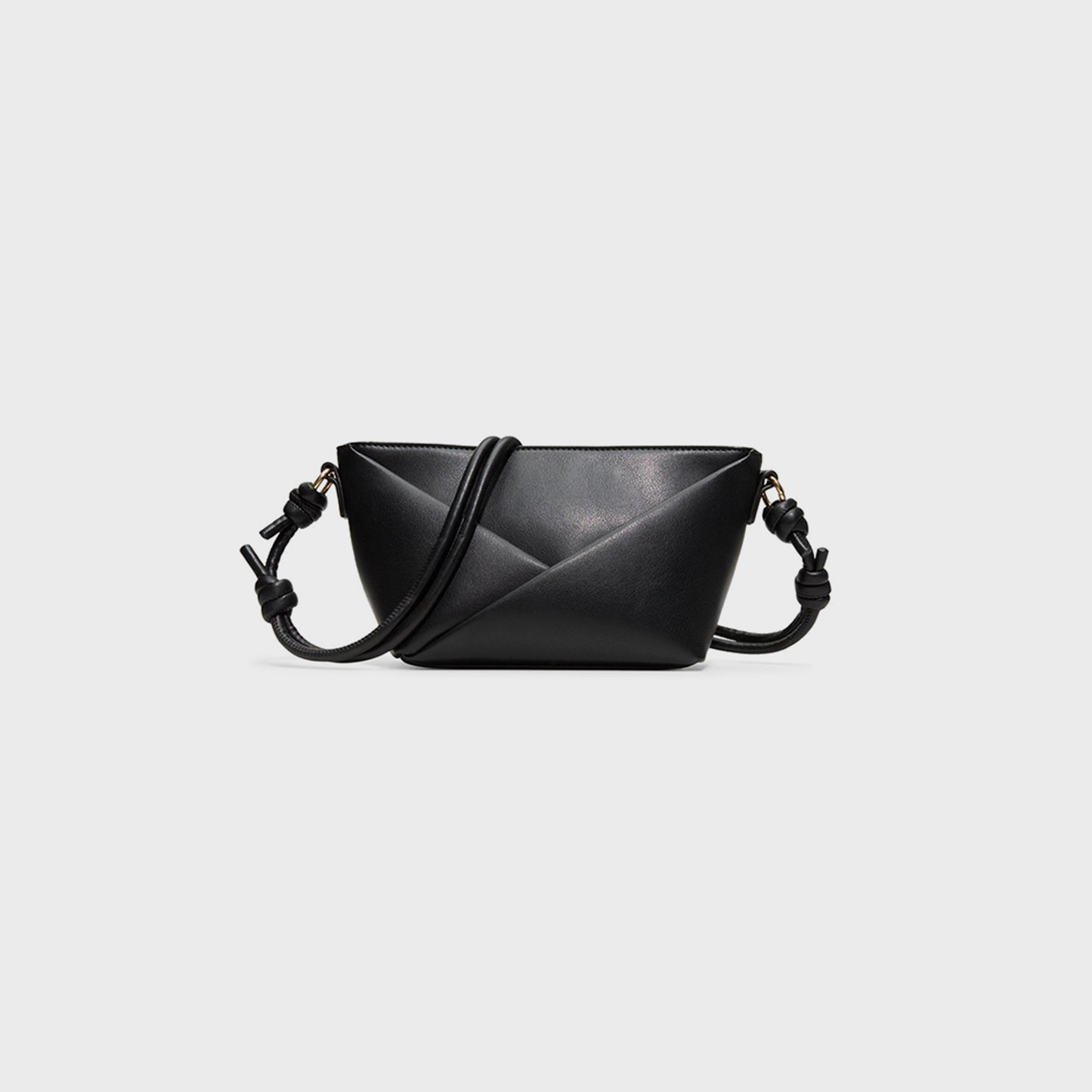 كول ات سبرينغ- شنطة صدر منقوشة إغلاق بسحاب | 27 × 16 × 11 سم-women-bagsandwallets-handbags-image-1