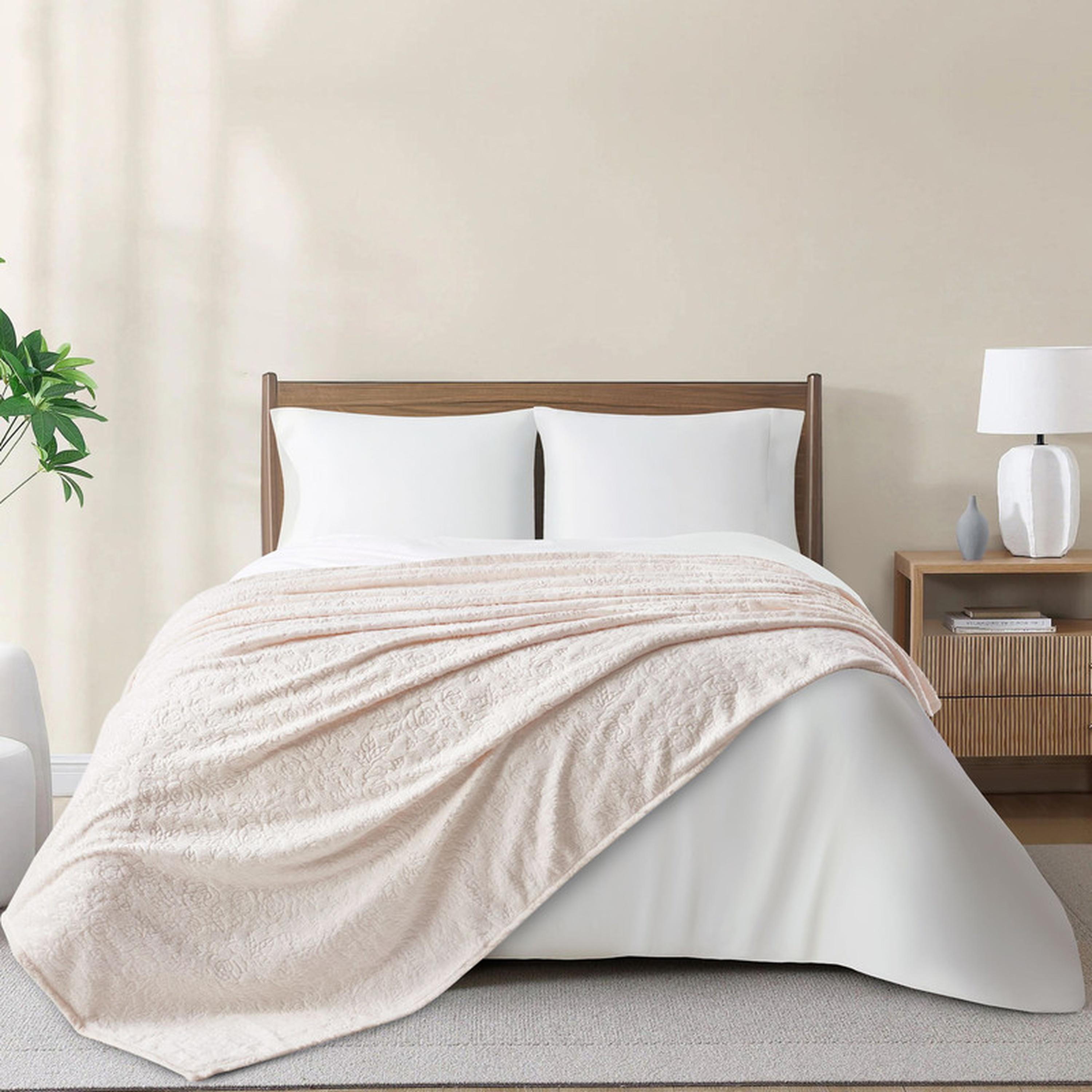 Floral Textured Fleece Single Blanket - 170x210 cms-household-bedding-blankets-image-1