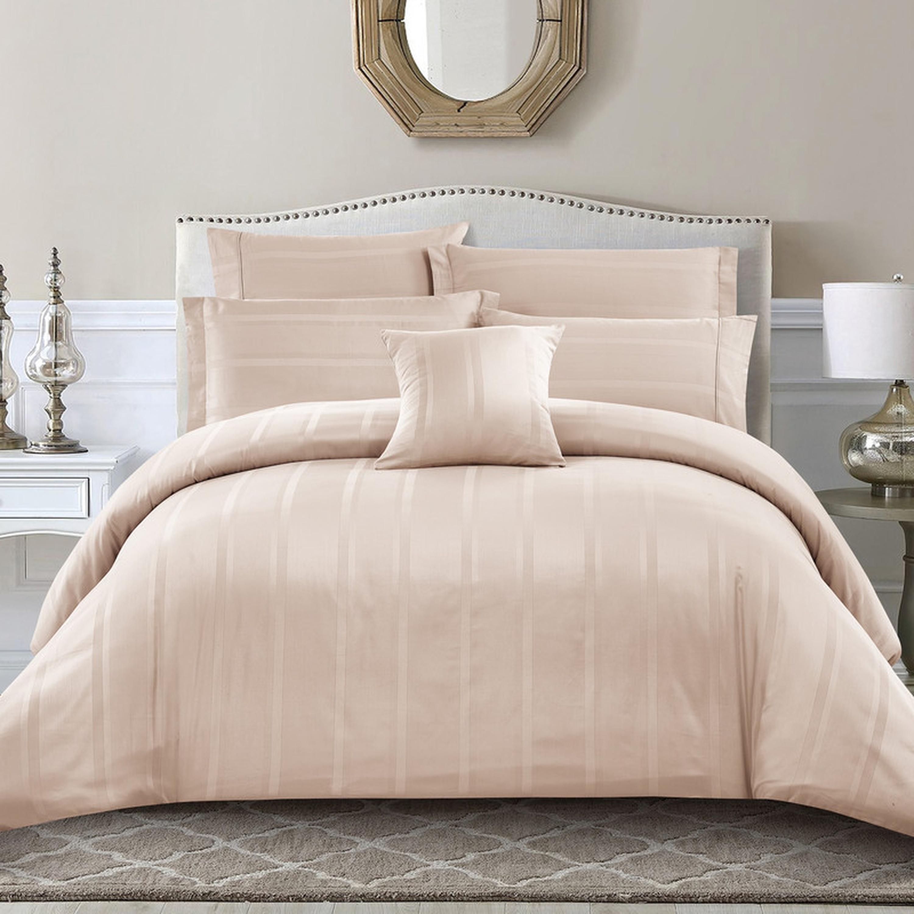 طقم لحاف كينج قطن مخطط بعدد خيوط 300 خيط 8 قطع من دوناتيلا -  240x260 سم-household-bedding-comfortersandbedspreads-comforters-image-1