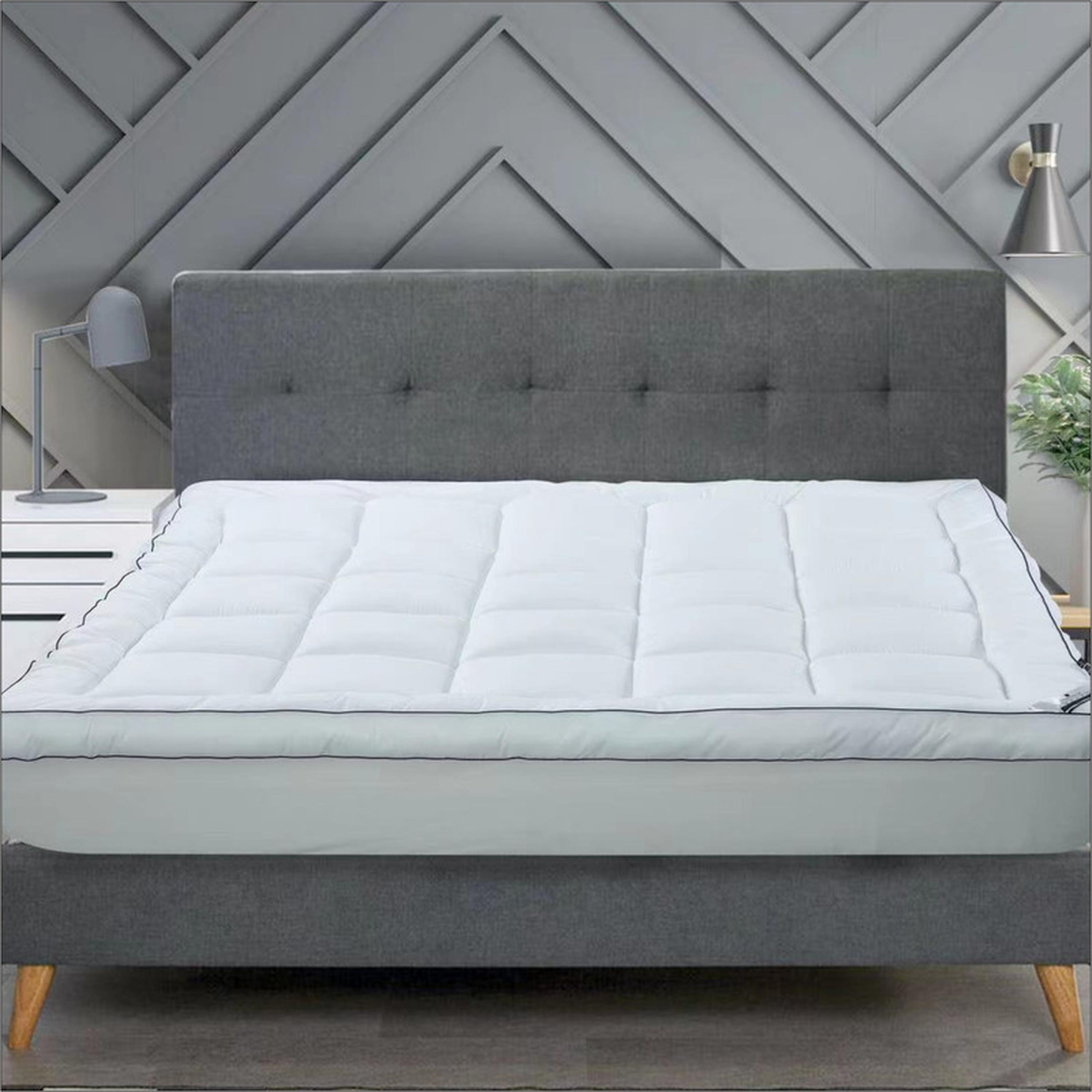 Hotel 1500GSM Microfiber King Mattress Topper - 200x200+14 cms-household-bedding-mattresstoppersandprotectors-mattresstoppers-image-1