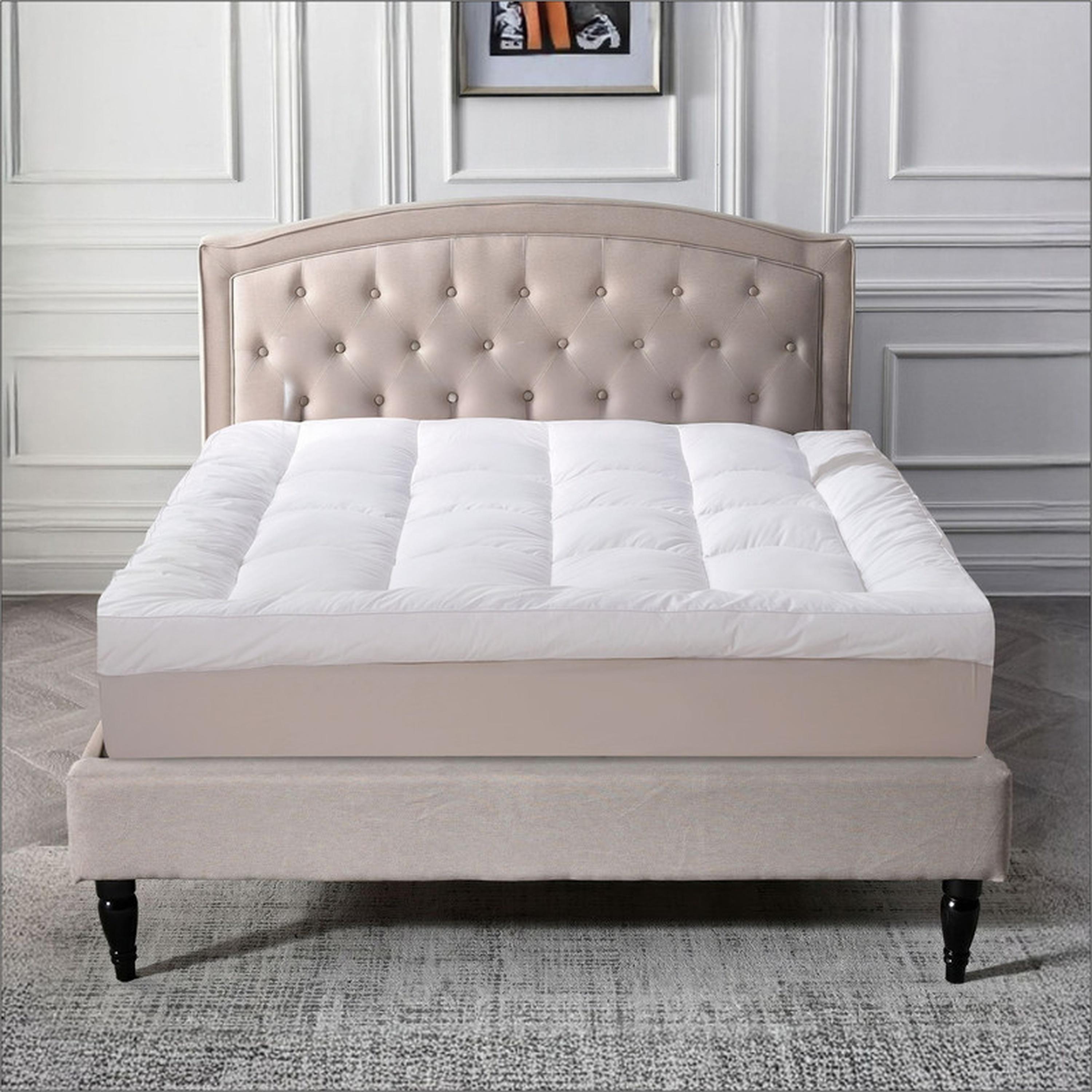 Hotel 1500GSM Microfiber Twin Mattress Topper - 120x200+14 cms-household-bedding-mattresstoppersandprotectors-mattresstoppers-image-1