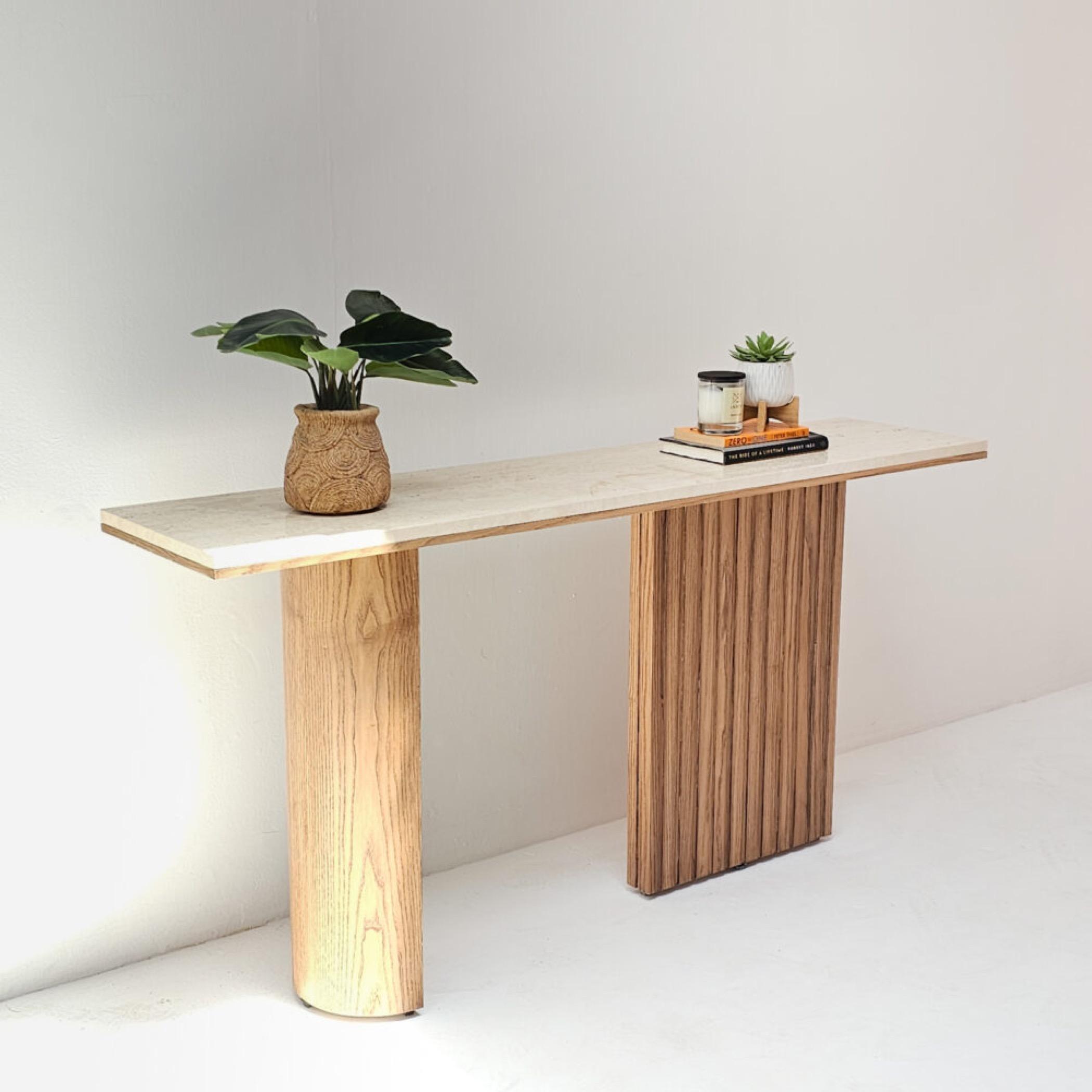 Reko Console Table