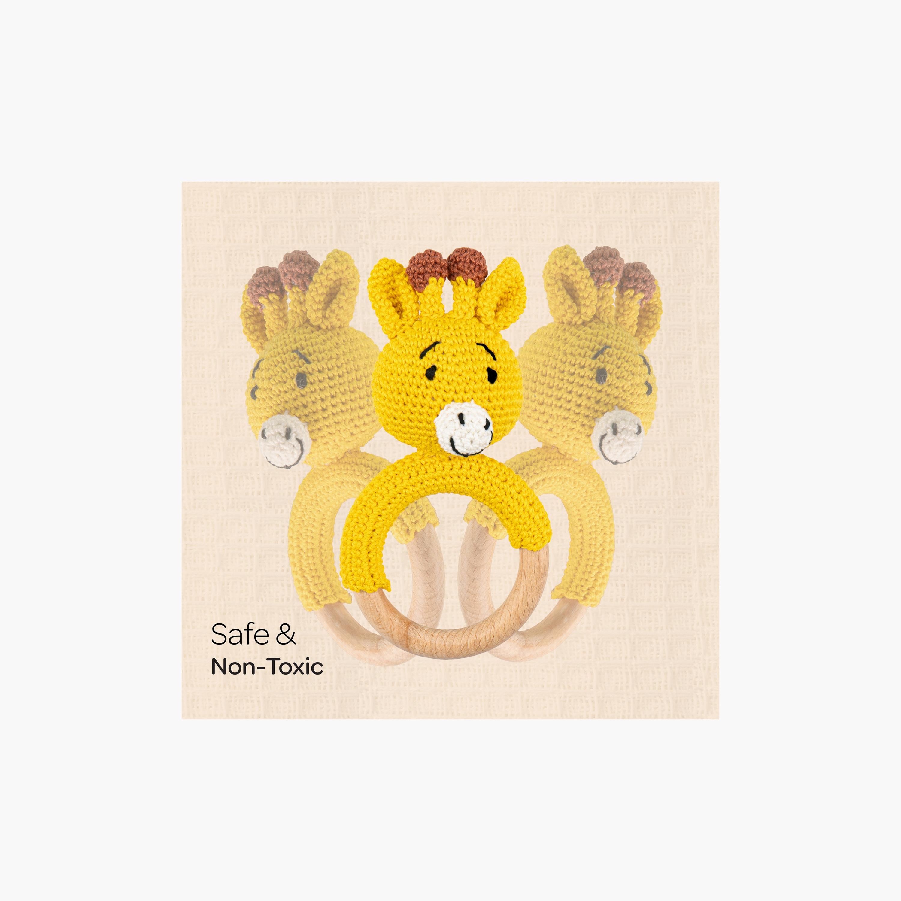 خشخيشة على شكل حلقة مصنوعة يدوياً من الكروشيه من مون - بتصميم زرافة-toys-babyandtoddlertoys-rattlesandteethers-image-3