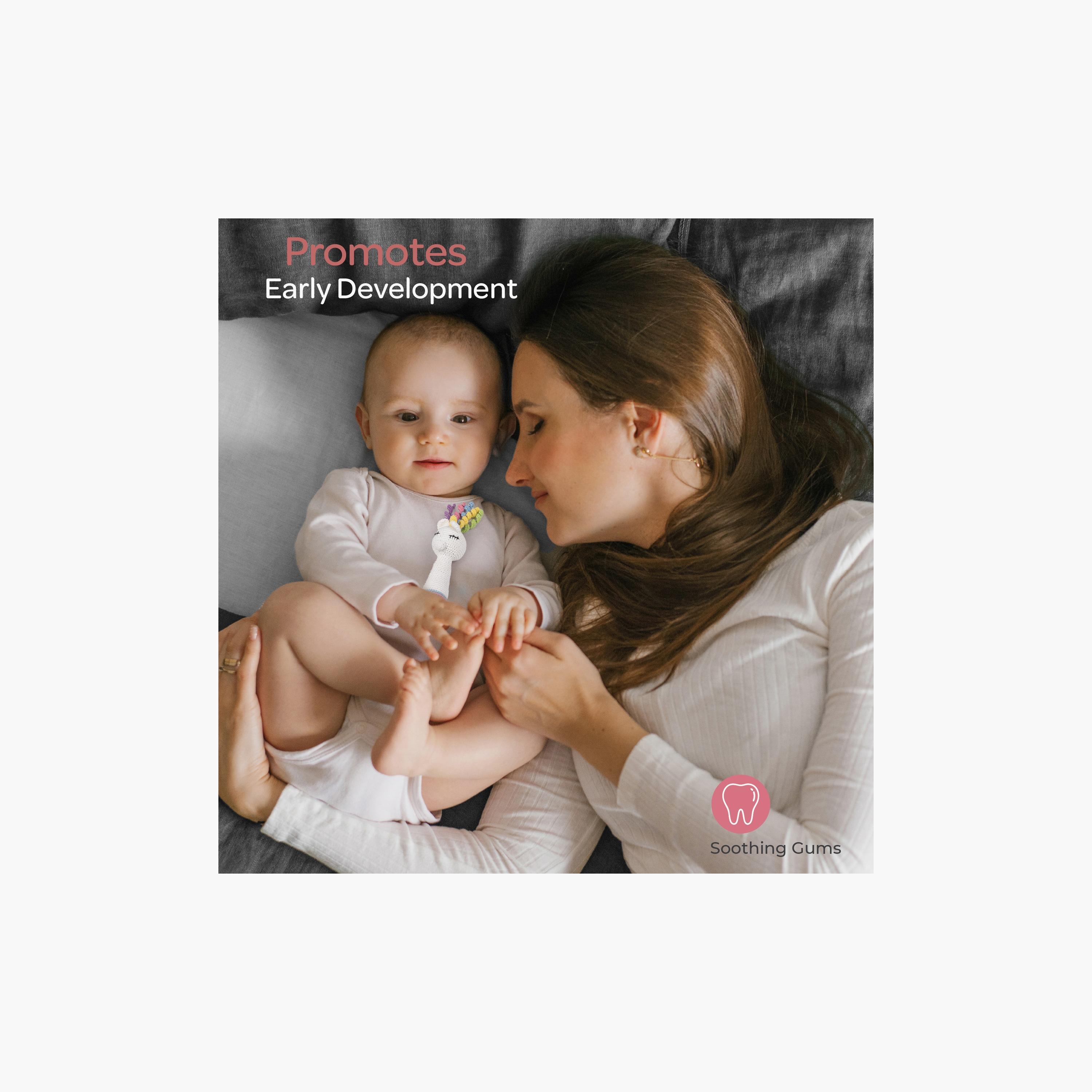 خشخيشة يدوية الصنع بحلقة كروشيه محبوكة من مون - 0 أشهر+ - مهر-toys-babyandtoddlertoys-rattlesandteethers-image-2