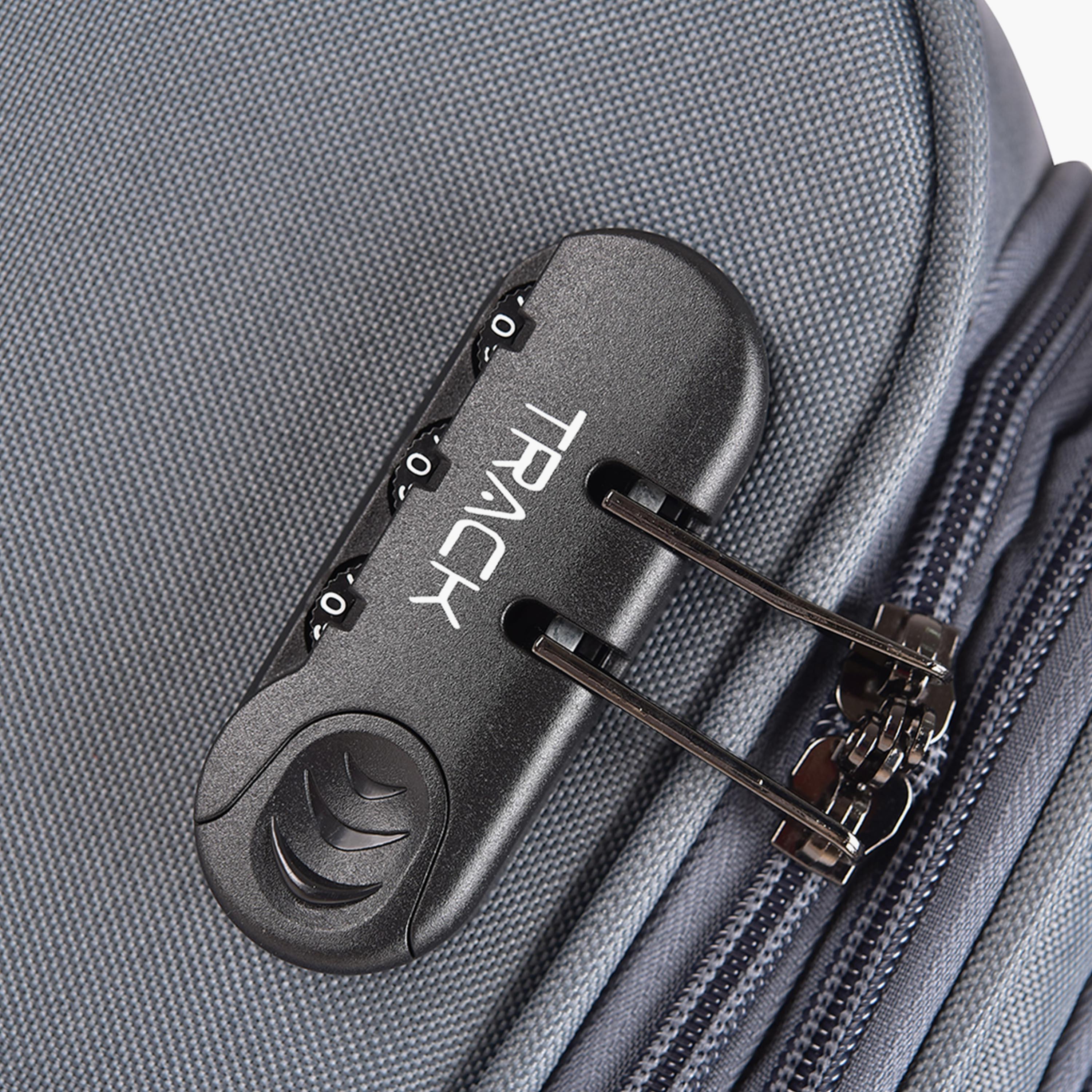 تراك - طقم  3 شنط بجوانب طرية من البوليستر وأربع عجلات دوارة  مع قفل مركب-travel-luggagesandbags-luggage-image-9