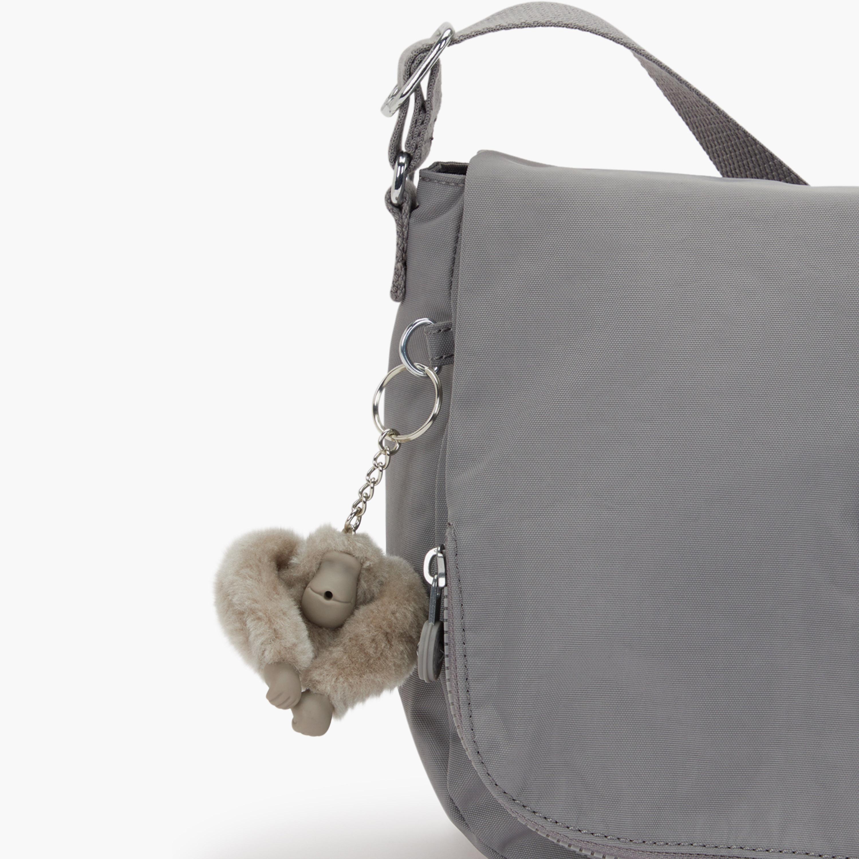 كيبلينج - شنطة إيرثبيت إم كروس سادة بغطاء وحزام قابل للتعديل | 30 × 10.5 × 22.5 سم-women-bagsandwallets-handbags-image-4