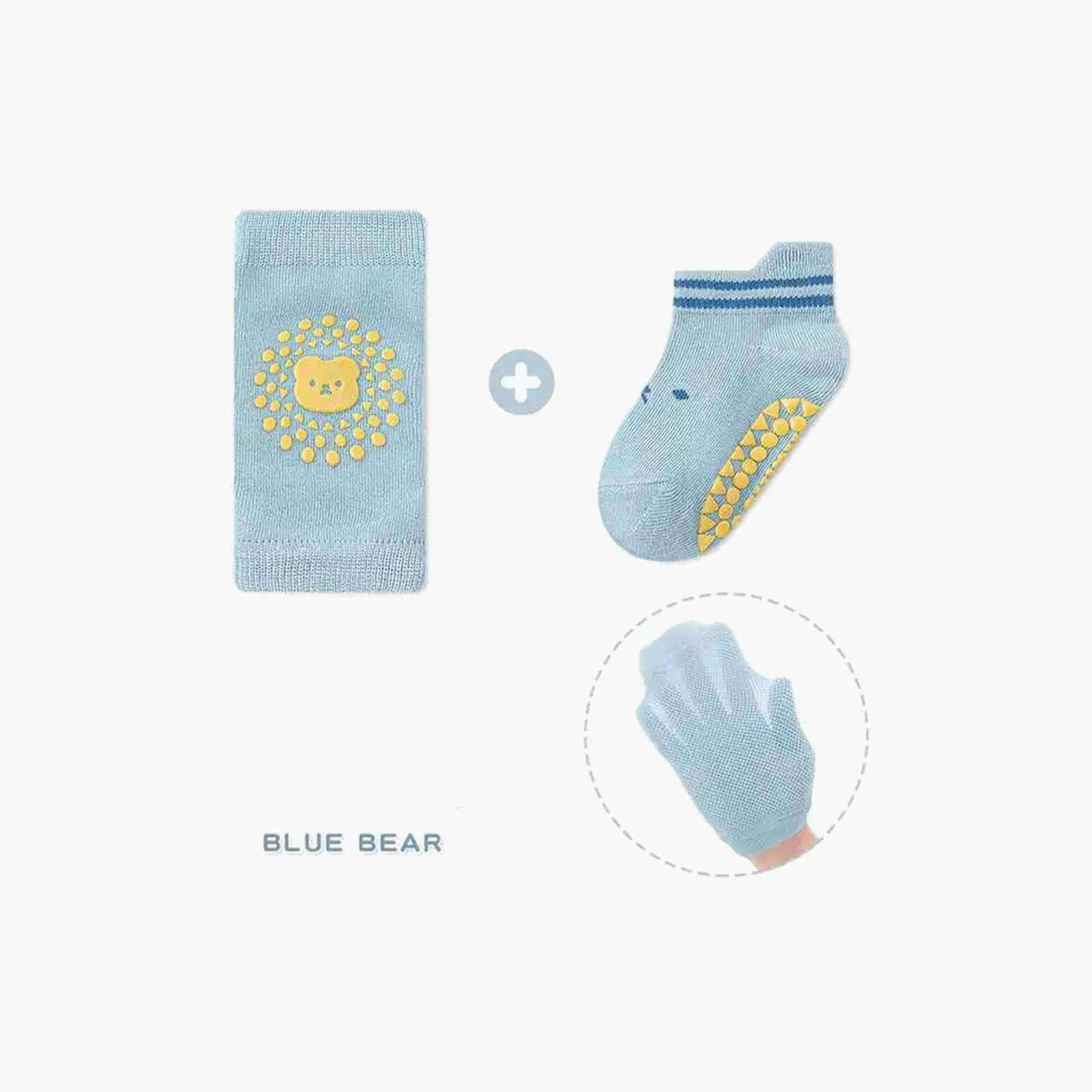 Pikkaboo 2-Piece SoftCrawl Knee Pads with 2-Piece Socks - Blue Bear-baby-healthandsafety-babyproofing-image-3