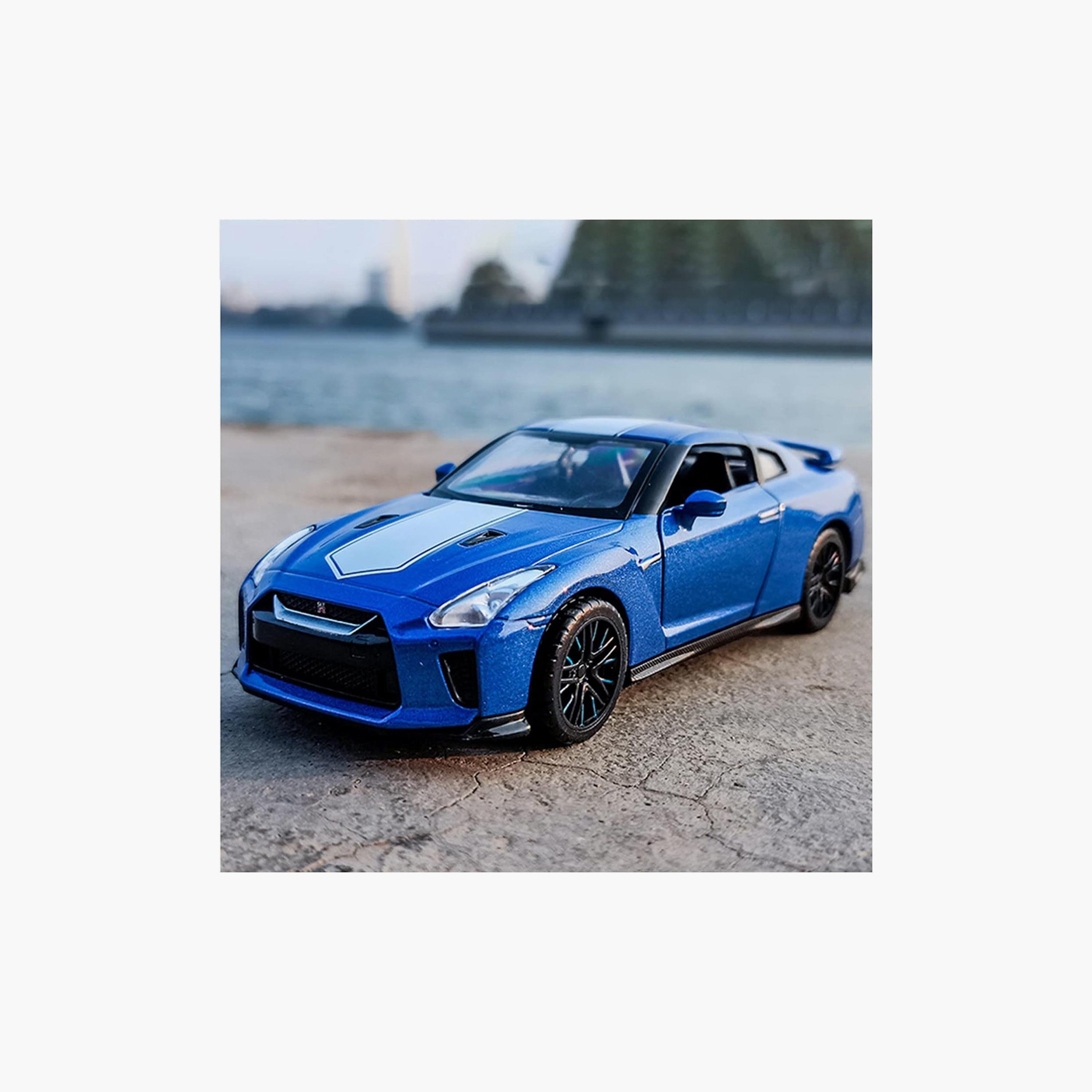 مركبة مصبوبة نيسان جي تي-آر زرقاء إم إس زي من دي باور-toys-playvehicles-diecastcars-image-3