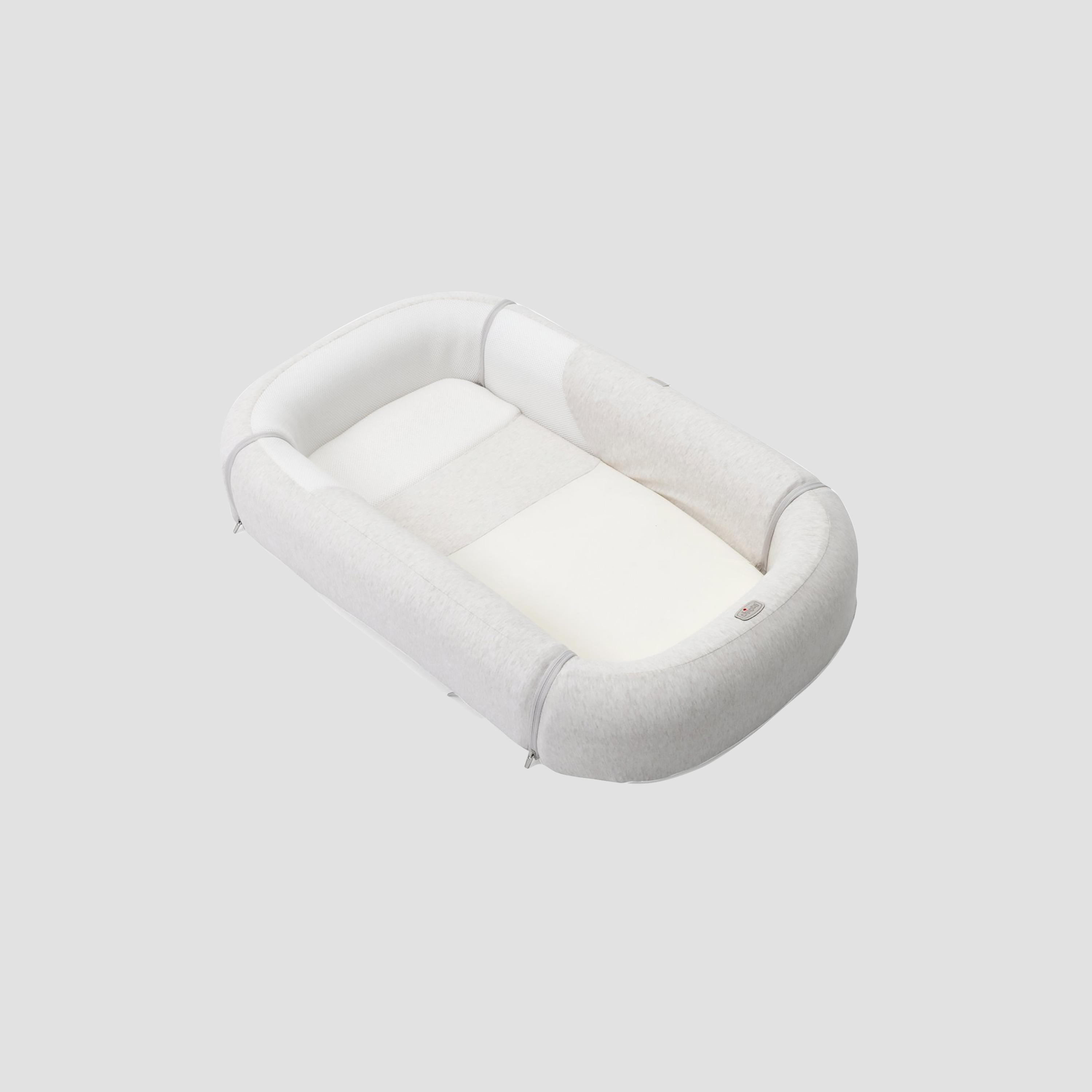 Chicco 3-in-1 Mommy Pod - 0-8 Months - Natural-baby-nursery-furniture-cribsandbeds-cribaccessories-image-1