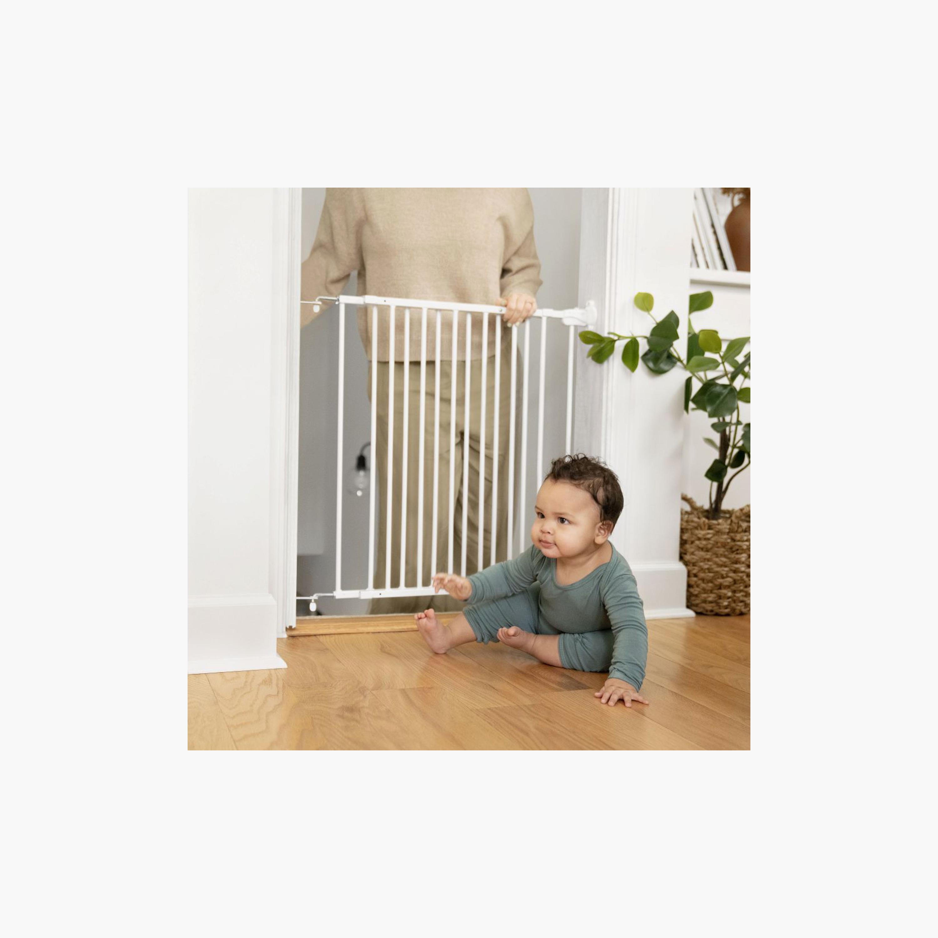 Ingenuity Summer 2-in-1 Safety Gate for Stairs & Hallways with Locking Indicator - Fits 28–42"-baby-healthandsafety-babyproofing-image-2