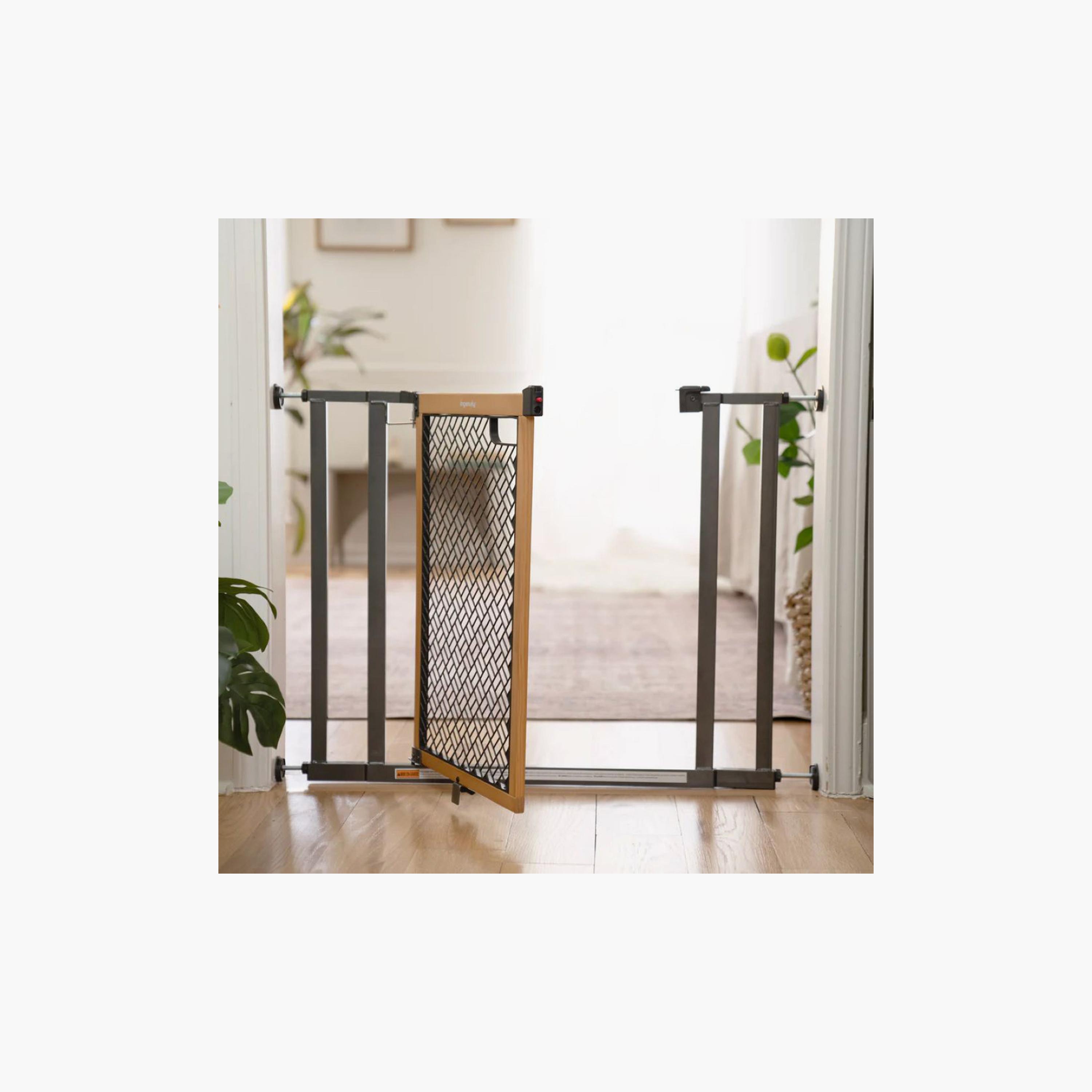 Ingenuity Summer Doorway 36S Baby & Dog Gate with Pressure Mount – Fits 28-36" Wide - Honey Oak-baby-healthandsafety-babyproofing-image-3