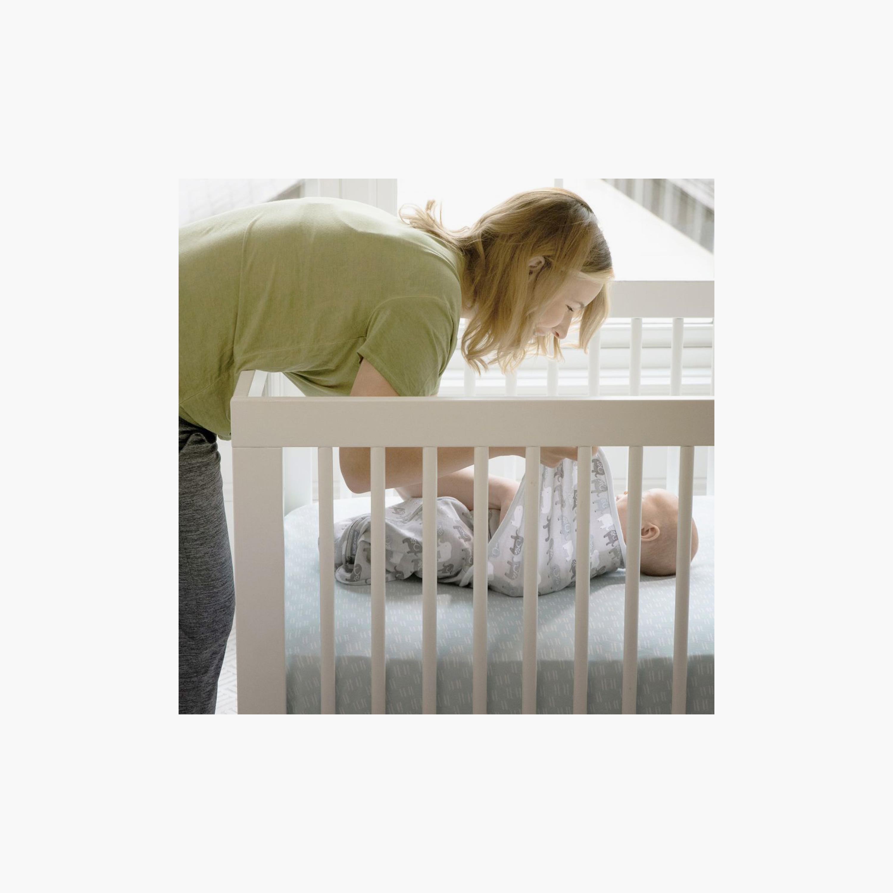 قماط سوادل مي الأصلي ثنائي القطع بتصميم قلب - 0 إلى 3 أشهر - رايزينج صن من إنجوينيتي-baby-nursery-blanketsandswaddles-swaddlesandsleepingbags-image-6
