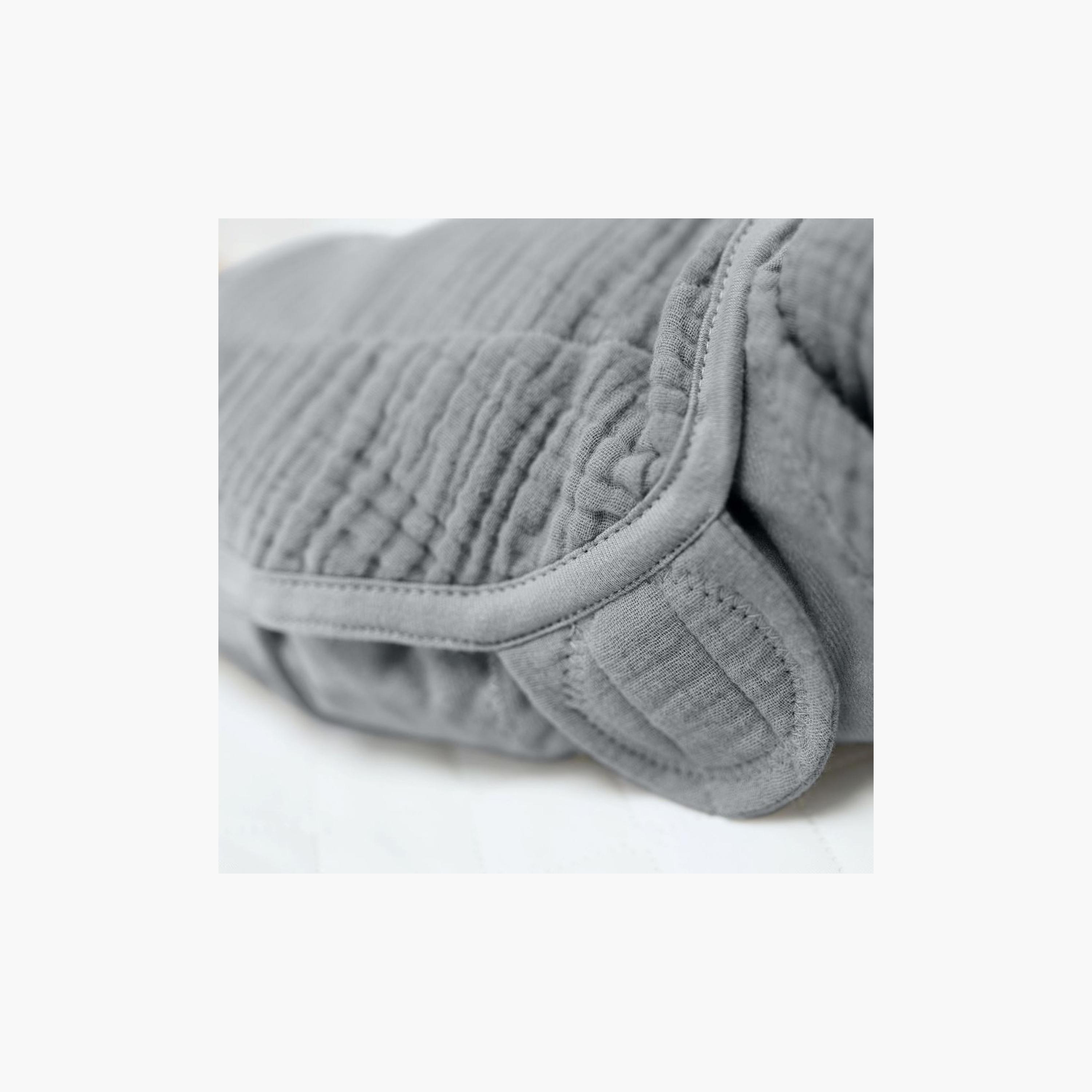 قماط سوادل مي الموسلين الأصلي - 0-3 أشهر - غرانيت من إنجوينيتي-baby-nursery-blanketsandswaddles-swaddlesandsleepingbags-image-4